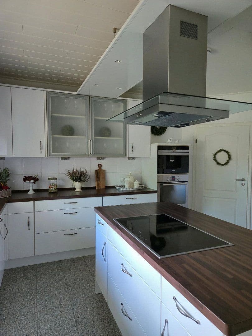 Prodej domu 219 m², pozemek 750 m², Kirchlinteln, Dolní Sasko Prodej domu 219 m², pozemek 750 m², Kirchlinteln, Dolní Sasko