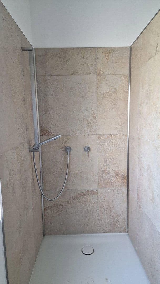 Prodej domu 230 m², pozemek 640 m², Am Lech 1 1/2, Unterdießen, Bavorsko Prodej domu 230 m², pozemek 640 m², Am Lech 1 1/2, Unterdießen, Bavorsko