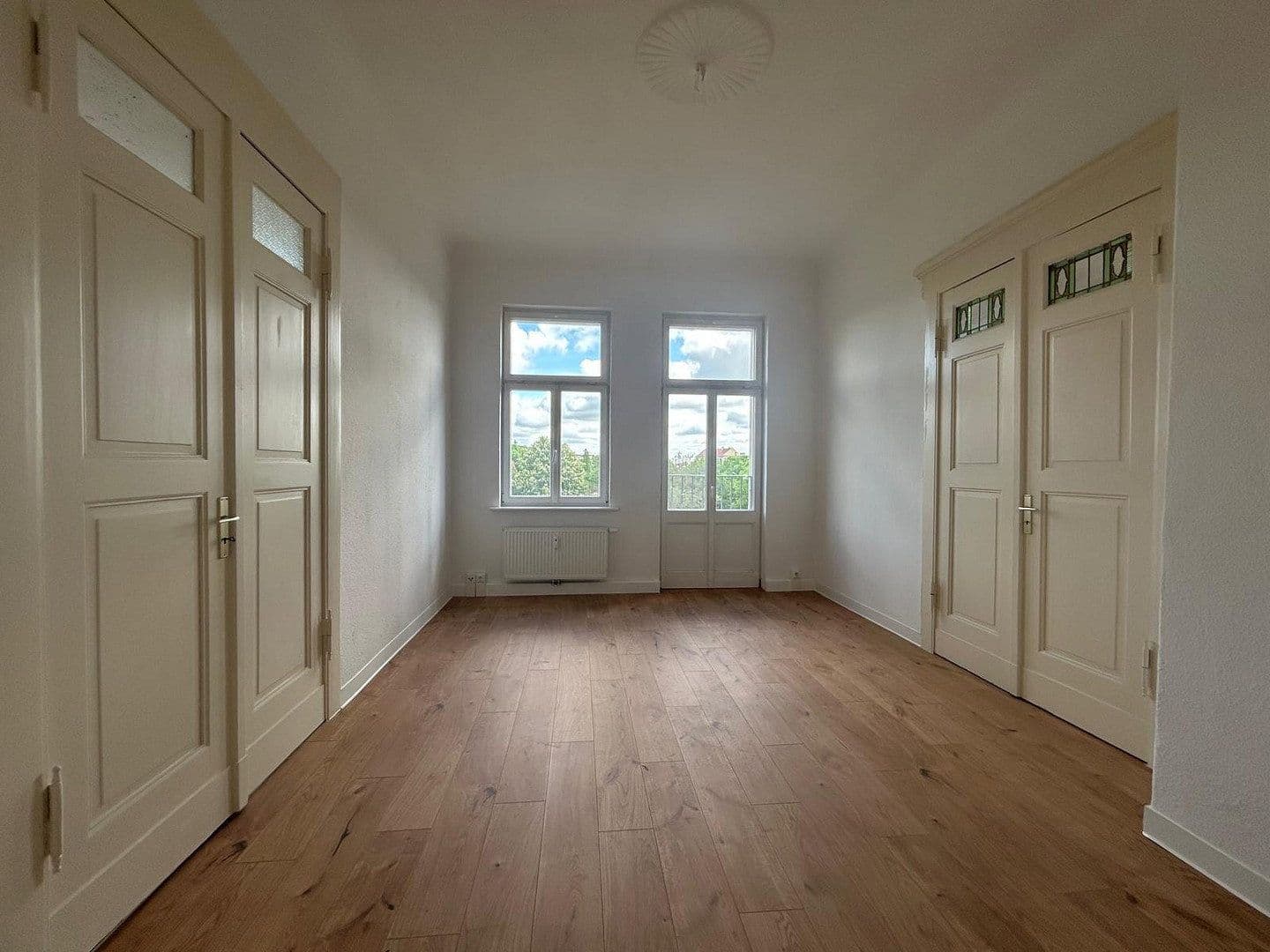 Pronájem bytu 4+1 103 m², Paracelsusstraße 2c, Halle, Sasko-Anhaltsko Pronájem bytu 4+1 103 m², Paracelsusstraße 2c, Halle, Sasko-Anhaltsko