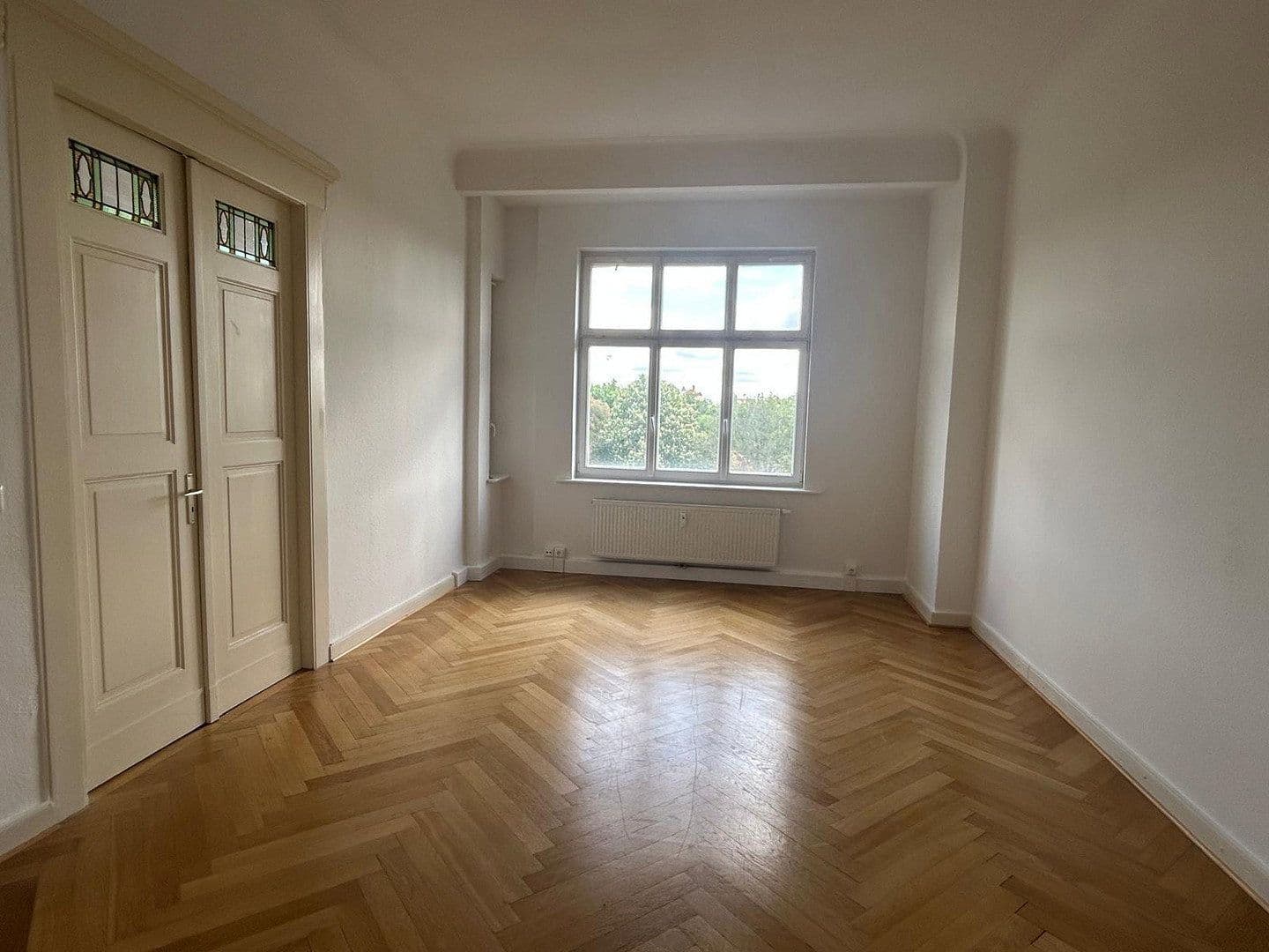 Pronájem bytu 4+1 103 m², Paracelsusstraße 2c, Halle, Sasko-Anhaltsko Pronájem bytu 4+1 103 m², Paracelsusstraße 2c, Halle, Sasko-Anhaltsko