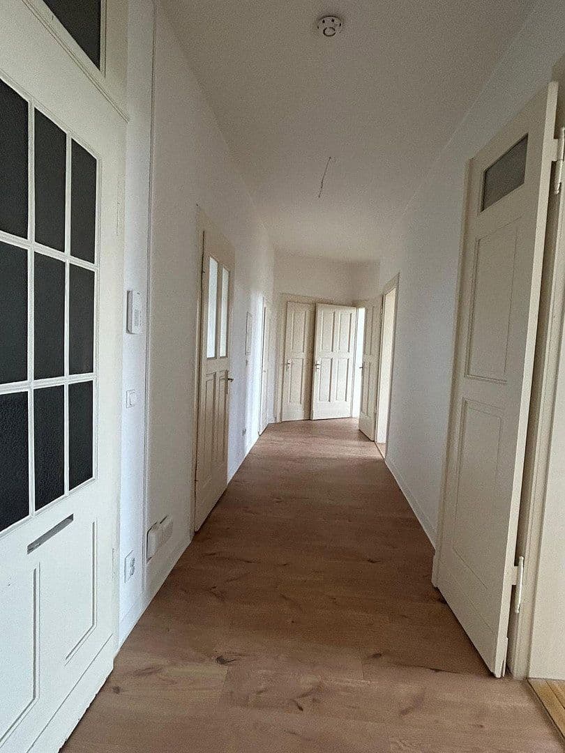 Pronájem bytu 4+1 103 m², Paracelsusstraße 2c, Halle, Sasko-Anhaltsko Pronájem bytu 4+1 103 m², Paracelsusstraße 2c, Halle, Sasko-Anhaltsko