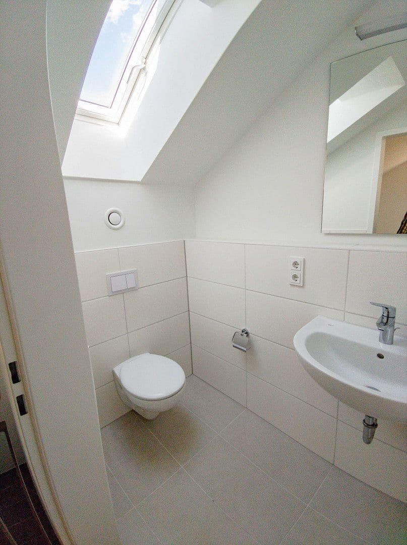 Pronájem bytu 3+1 118 m², Karolinenstr. 22, Fürth, Bavorsko Pronájem bytu 3+1 118 m², Karolinenstr. 22, Fürth, Bavorsko
