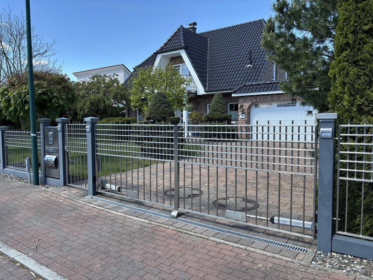 Prodej domu 144 m², pozemek 720 m², Tangstedt, Šlesvicko-Holštýnsko Prodej domu 144 m², pozemek 720 m², Tangstedt, Šlesvicko-Holštýnsko