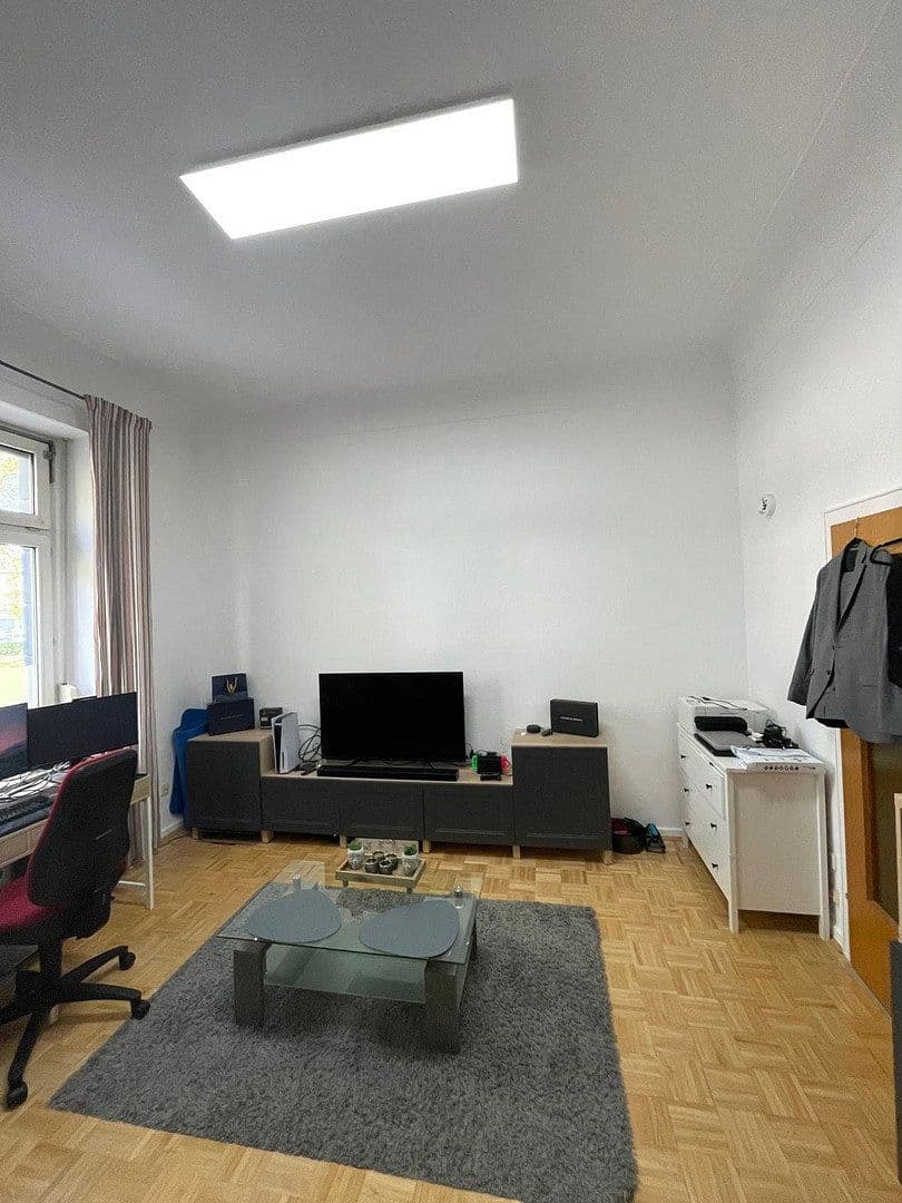 Pronájem bytu 1+1 30 m², Königsberger Allee 116, Duisburg, Severní Porýní-Vestfálsko Pronájem bytu 1+1 30 m², Königsberger Allee 116, Duisburg, Severní Porýní-Vestfálsko