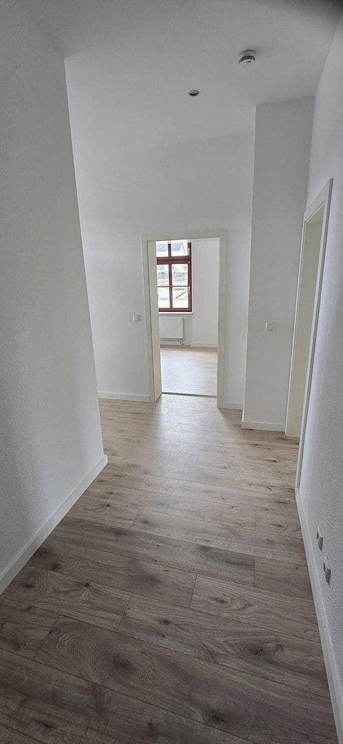 Pronájem bytu 2+1 48 m², Kirchplatz 1, Lengenfeld, Sasko Pronájem bytu 2+1 48 m², Kirchplatz 1, Lengenfeld, Sasko