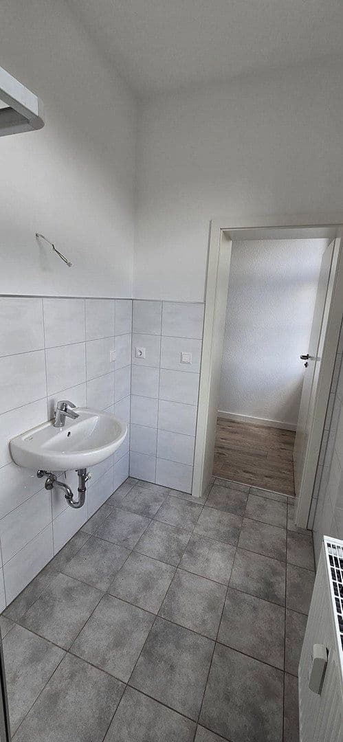 Pronájem bytu 2+1 48 m², Kirchplatz 1, Lengenfeld, Sasko Pronájem bytu 2+1 48 m², Kirchplatz 1, Lengenfeld, Sasko