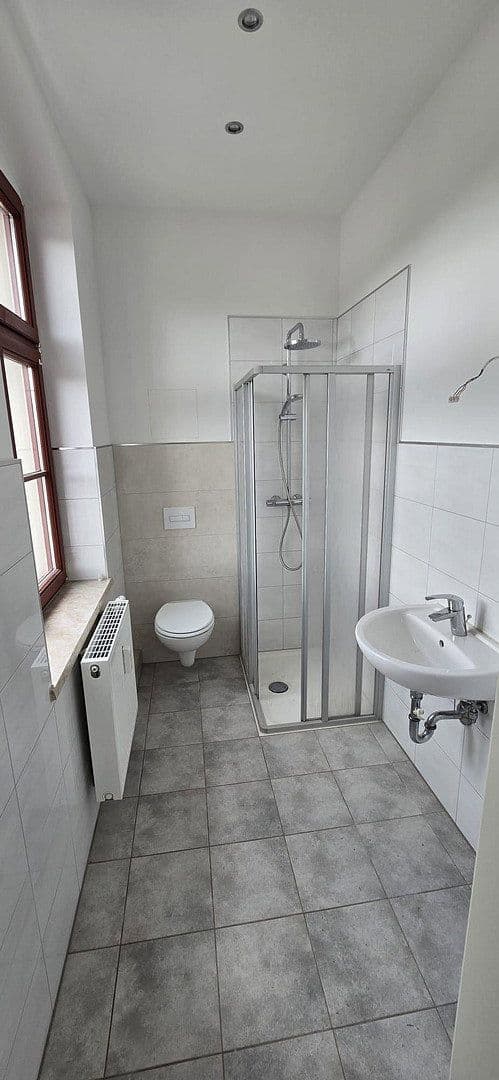 Pronájem bytu 2+1 48 m², Kirchplatz 1, Lengenfeld, Sasko Pronájem bytu 2+1 48 m², Kirchplatz 1, Lengenfeld, Sasko