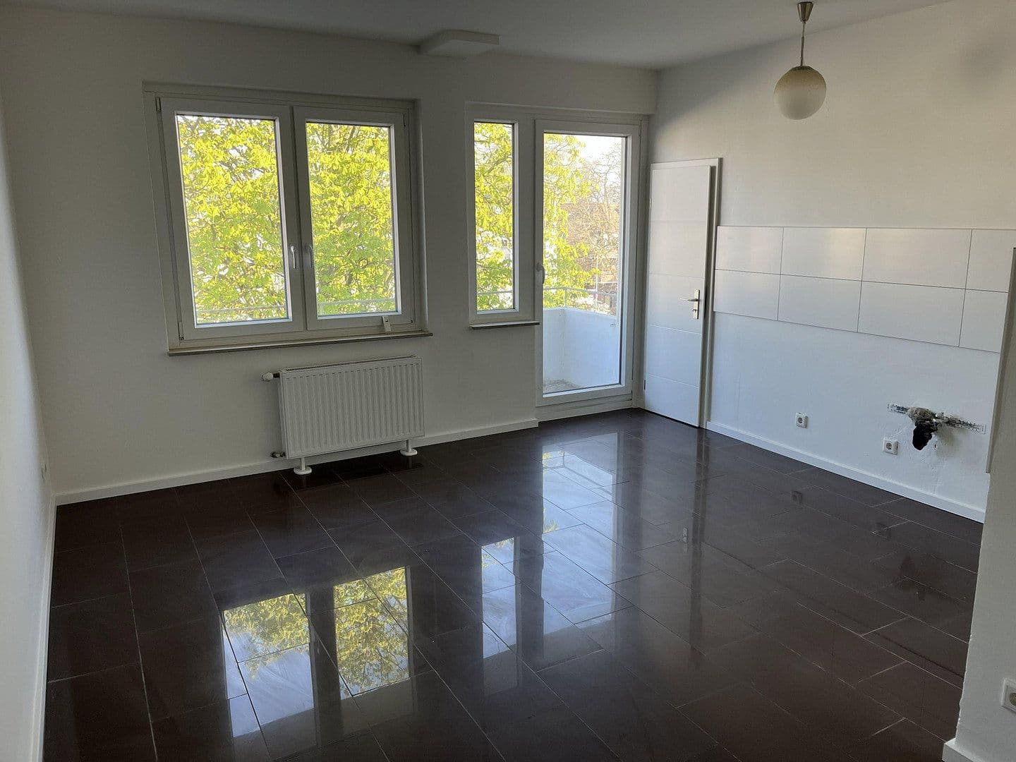 Pronájem bytu 3+kk 92 m², St.-Anton-Str. 21, Krefeld, Severní Porýní-Vestfálsko Pronájem bytu 3+kk 92 m², St.-Anton-Str. 21, Krefeld, Severní Porýní-Vestfálsko