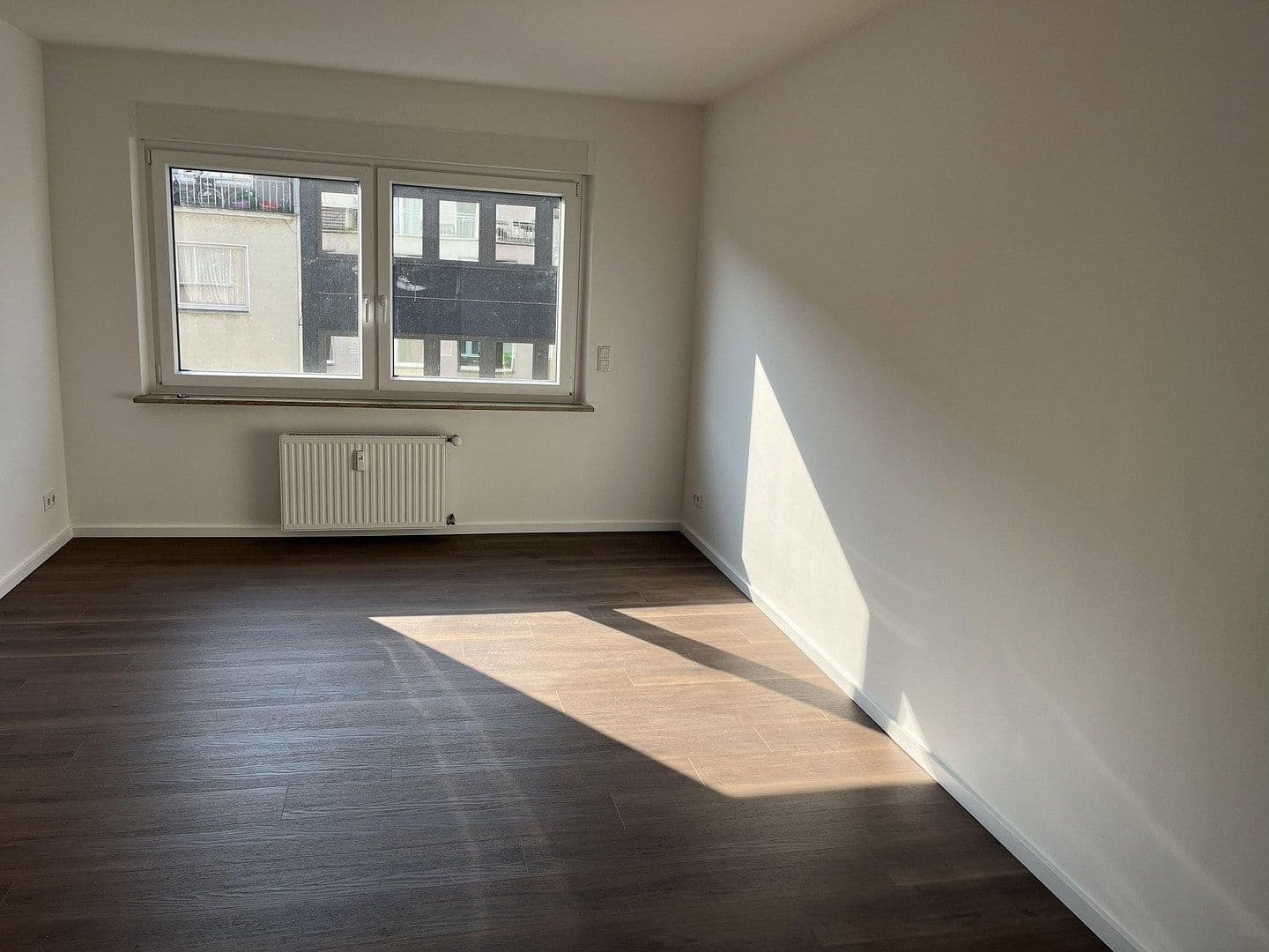 Pronájem bytu 3+kk 92 m², St.-Anton-Str. 21, Krefeld, Severní Porýní-Vestfálsko Pronájem bytu 3+kk 92 m², St.-Anton-Str. 21, Krefeld, Severní Porýní-Vestfálsko