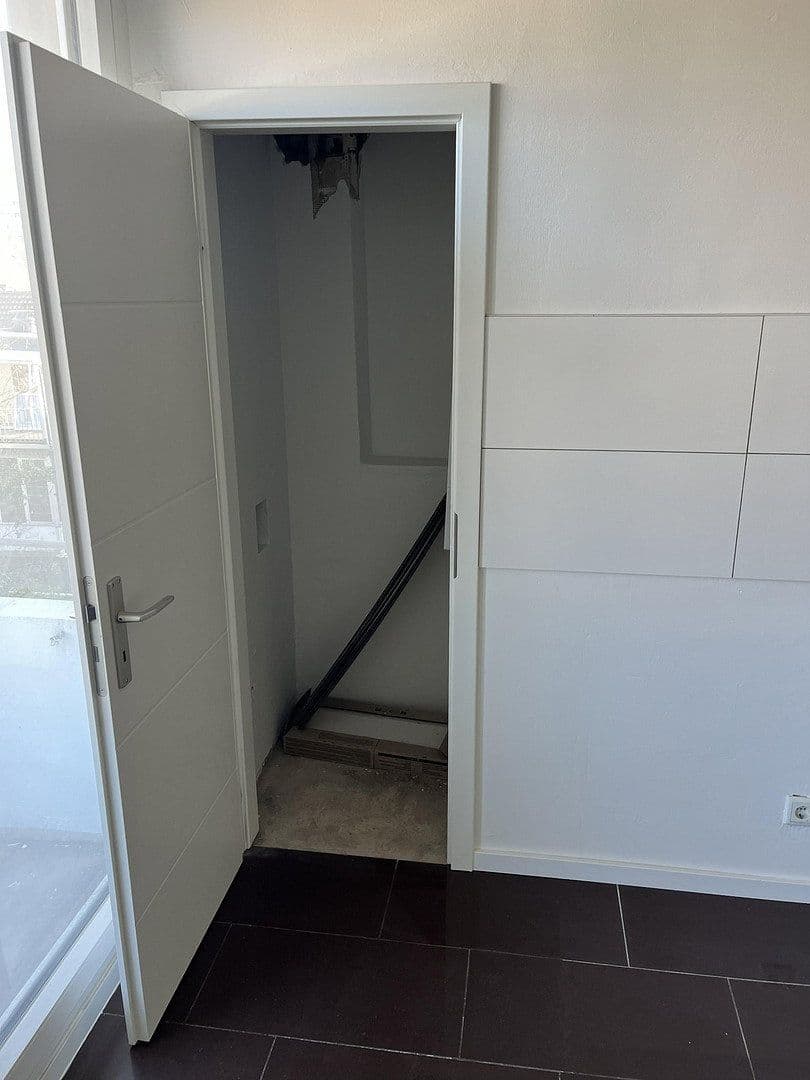 Pronájem bytu 3+kk 92 m², St.-Anton-Str. 21, Krefeld, Severní Porýní-Vestfálsko Pronájem bytu 3+kk 92 m², St.-Anton-Str. 21, Krefeld, Severní Porýní-Vestfálsko