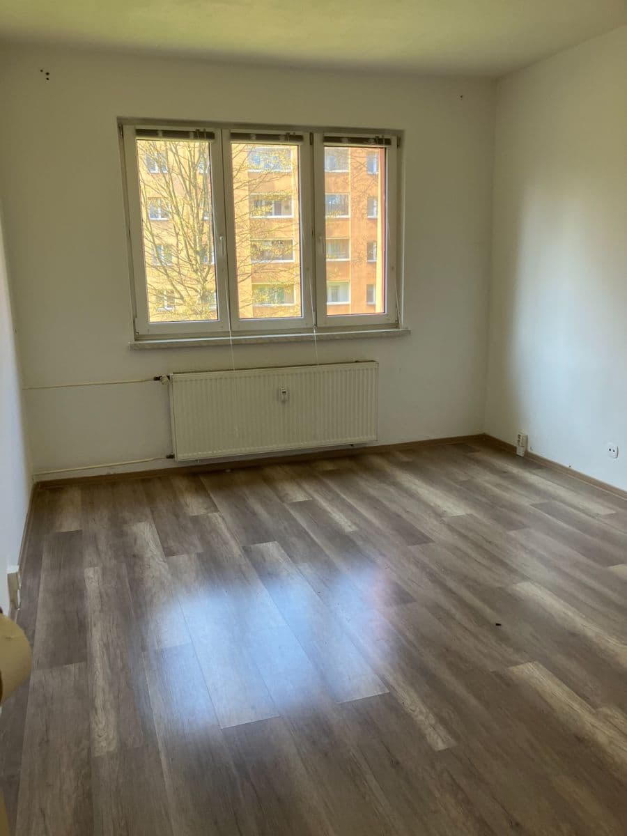 Prodej bytu 2+1 53 m², Kpt. Jaroše, Orlová, Moravskoslezský kraj Prodej bytu 2+1 53 m², Kpt. Jaroše, Orlová, Moravskoslezský kraj