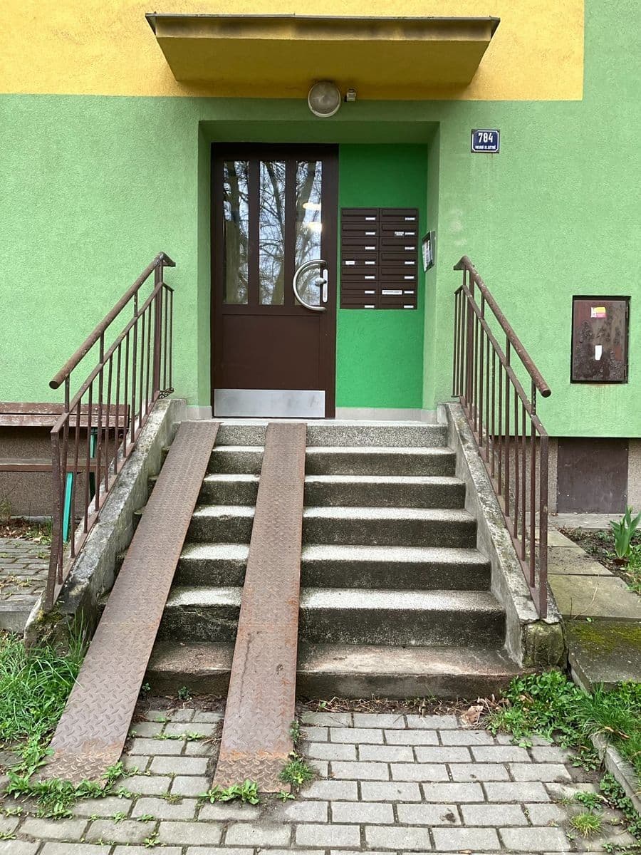Prodej bytu 2+1 53 m², Kpt. Jaroše, Orlová, Moravskoslezský kraj Prodej bytu 2+1 53 m², Kpt. Jaroše, Orlová, Moravskoslezský kraj