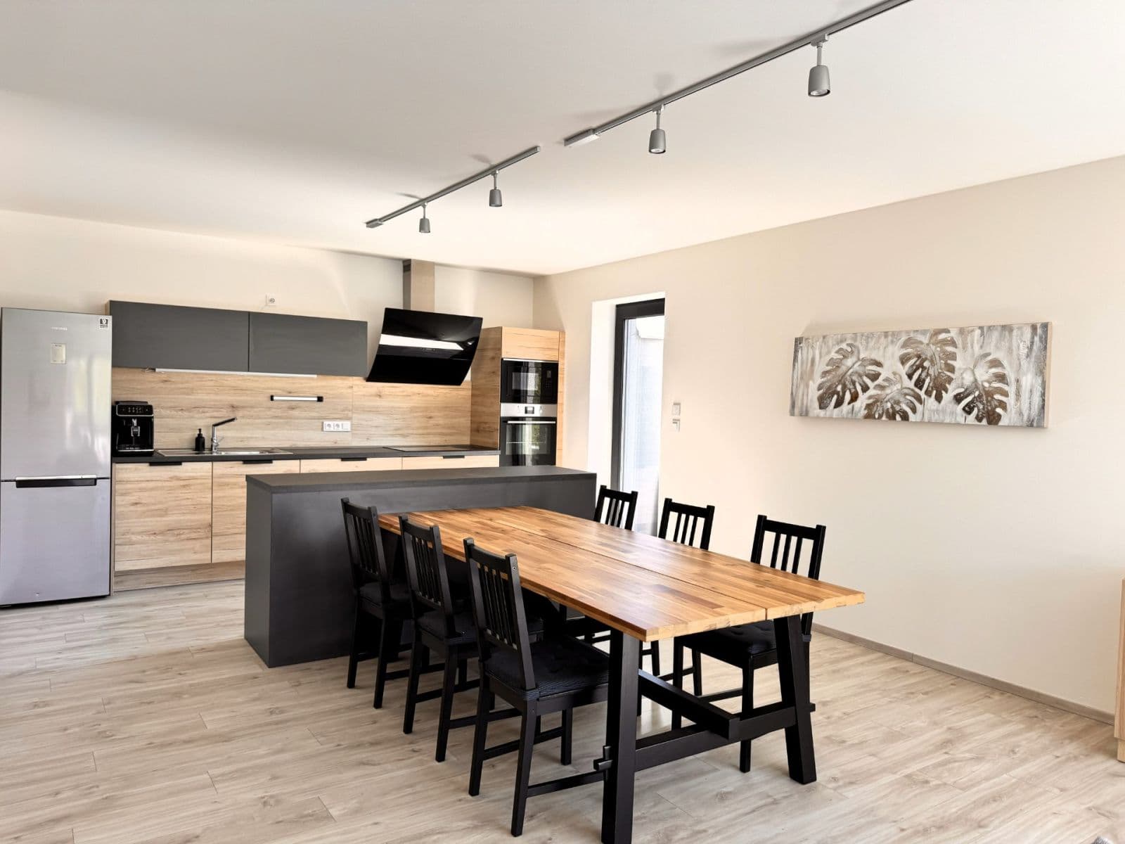 Prodej domu 160 m², pozemek 642 m², Akátová, Králův Dvůr, Středočeský kraj Prodej domu 160 m², pozemek 642 m², Akátová, Králův Dvůr, Středočeský kraj