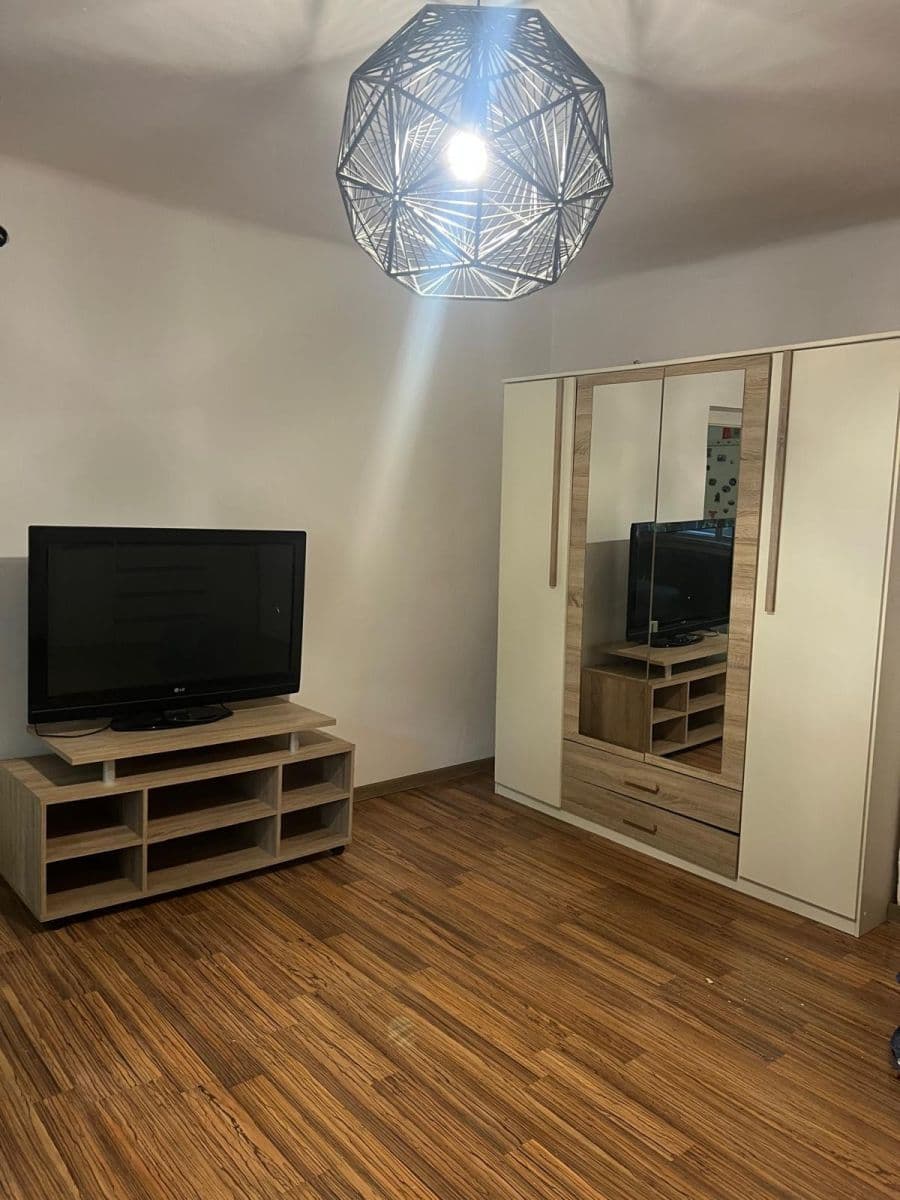 Pronájem domu 25 m², pozemek 200 m², Nad Elektrárnou, Praha, Praha Pronájem domu 25 m², pozemek 200 m², Nad Elektrárnou, Praha, Praha
