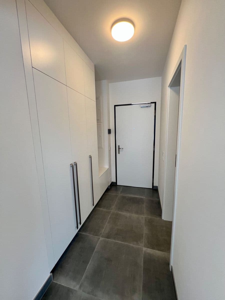 Pronájem bytu 1+kk 35 m², Hodkovická, Praha, Praha Pronájem bytu 1+kk 35 m², Hodkovická, Praha, Praha