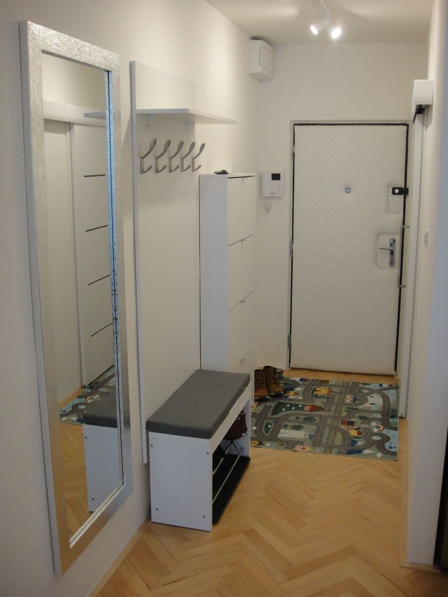 Pronájem bytu 2+kk 40 m², Za vodojemem, Olomouc, Olomoucký kraj Pronájem bytu 2+kk 40 m², Za vodojemem, Olomouc, Olomoucký kraj