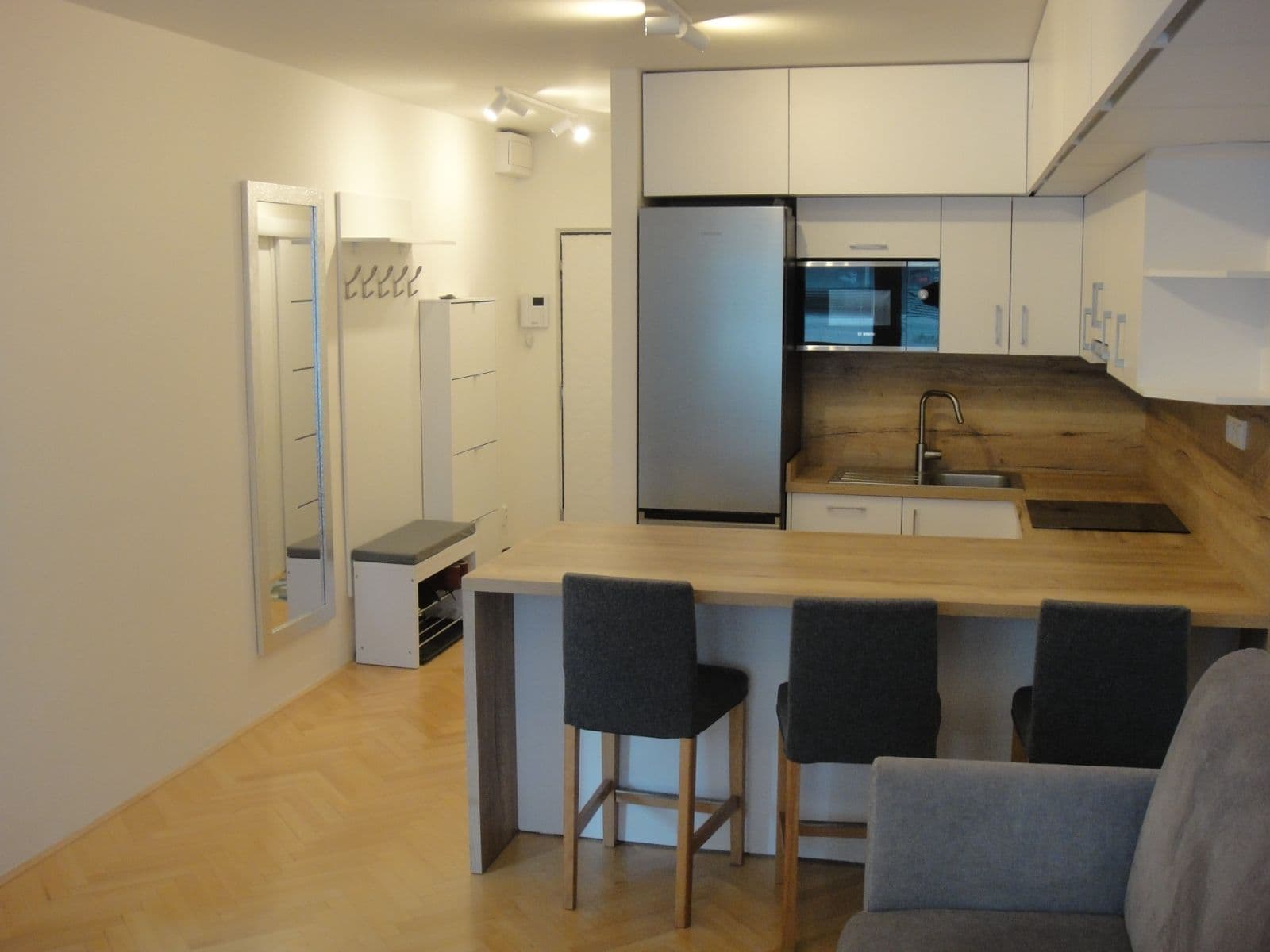Pronájem bytu 2+kk 40 m², Za vodojemem, Olomouc, Olomoucký kraj Pronájem bytu 2+kk 40 m², Za vodojemem, Olomouc, Olomoucký kraj