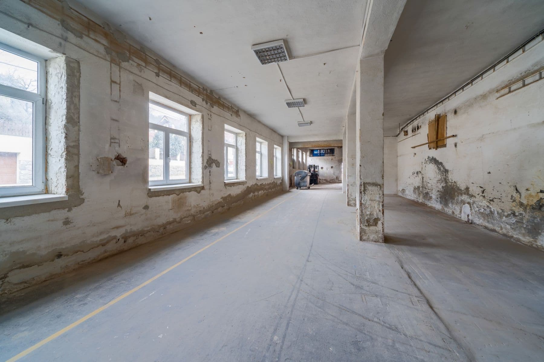 Prodej nebytového prostoru 863 m², Havlíčkova, Bílovice nad Svitavou, Jihomoravský kraj Prodej nebytového prostoru 863 m², Havlíčkova, Bílovice nad Svitavou, Jihomoravský kraj