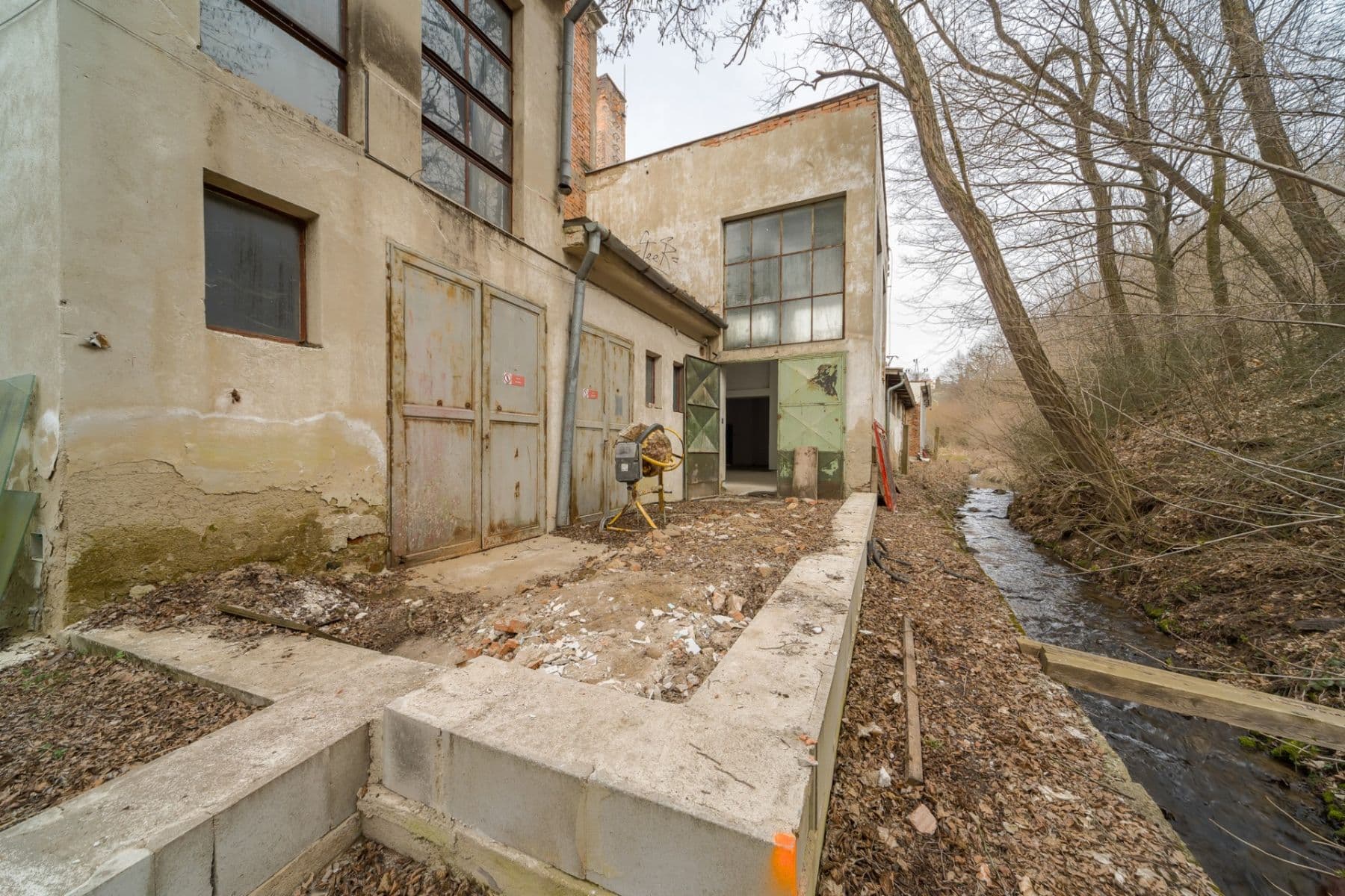 Prodej nebytového prostoru 863 m², Havlíčkova, Bílovice nad Svitavou, Jihomoravský kraj Prodej nebytového prostoru 863 m², Havlíčkova, Bílovice nad Svitavou, Jihomoravský kraj