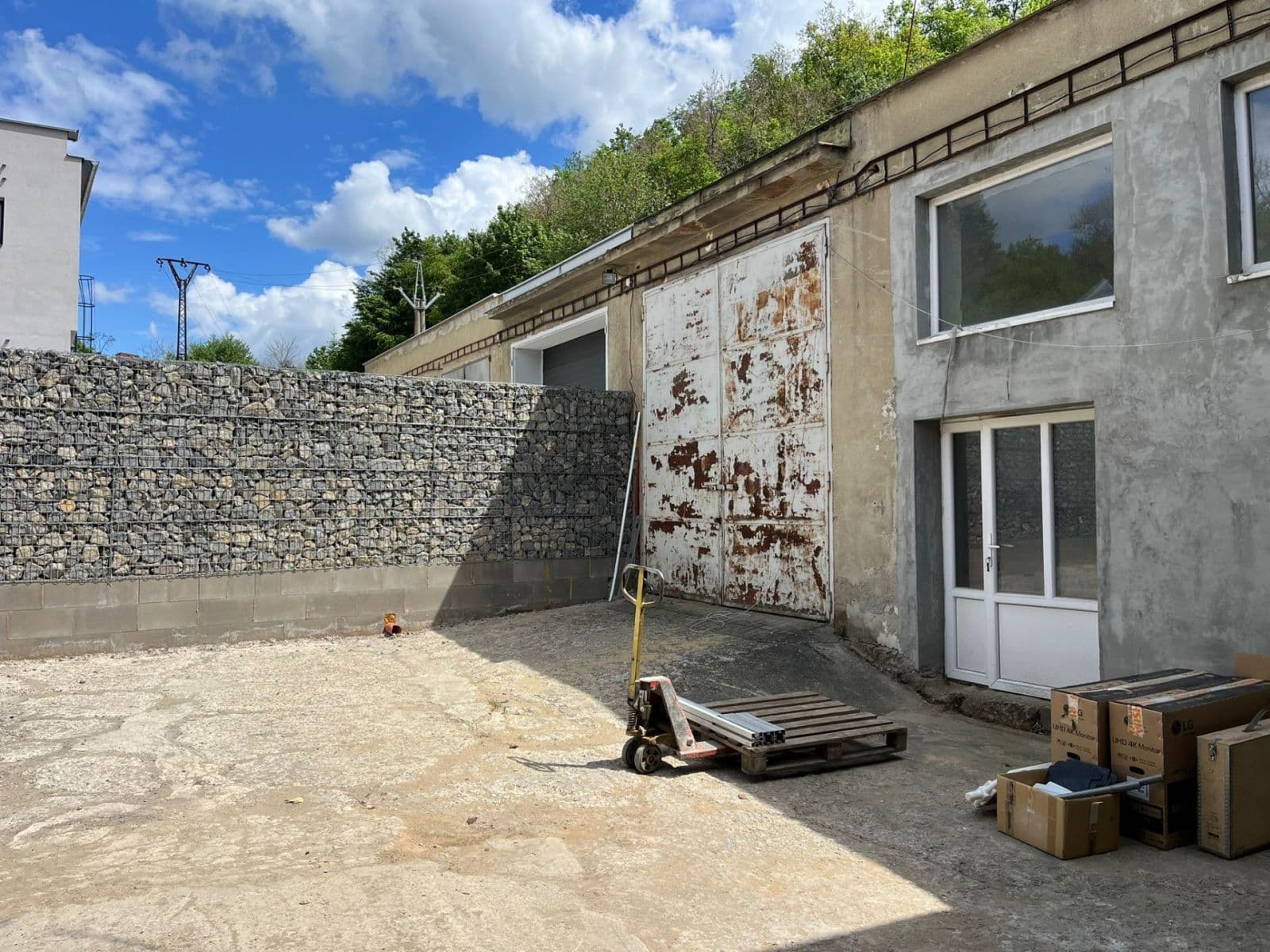 Prodej nebytového prostoru 863 m², Havlíčkova, Bílovice nad Svitavou, Jihomoravský kraj Prodej nebytového prostoru 863 m², Havlíčkova, Bílovice nad Svitavou, Jihomoravský kraj