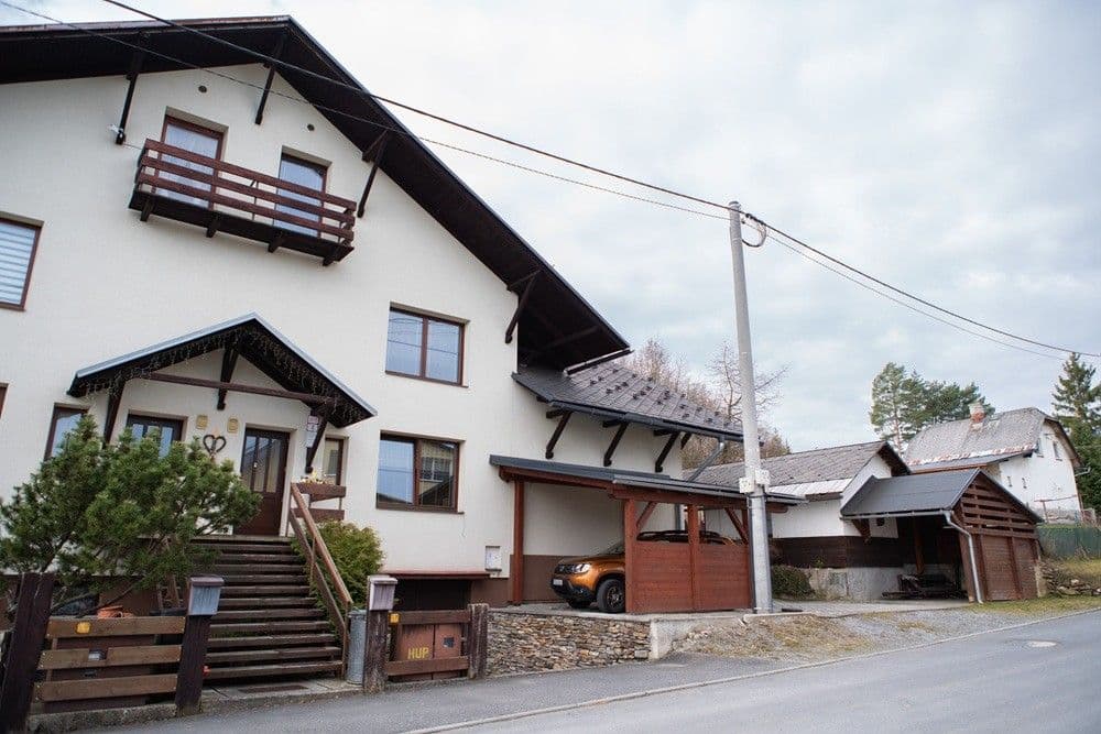 Prodej domu 340 m², pozemek 1.268 m², V Dolíku, Vrbno pod Pradědem, Moravskoslezský kraj Prodej domu 340 m², pozemek 1.268 m², V Dolíku, Vrbno pod Pradědem, Moravskoslezský kraj