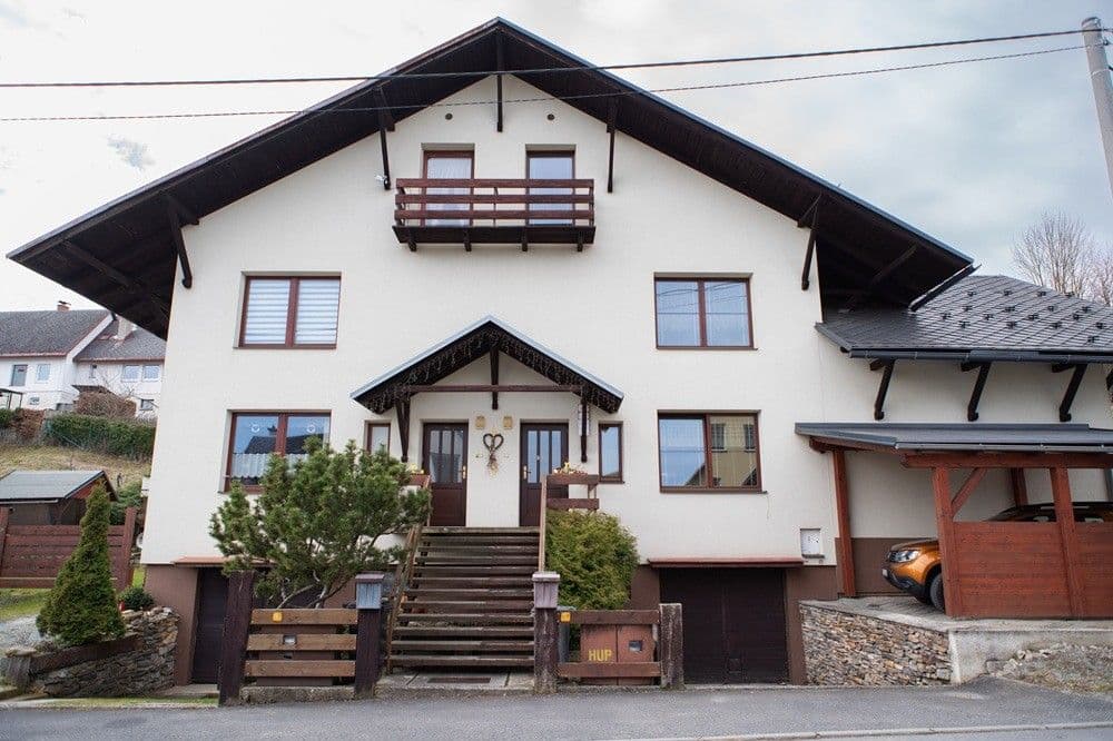 Prodej domu 340 m², pozemek 1.268 m², V Dolíku, Vrbno pod Pradědem, Moravskoslezský kraj Prodej domu 340 m², pozemek 1.268 m², V Dolíku, Vrbno pod Pradědem, Moravskoslezský kraj