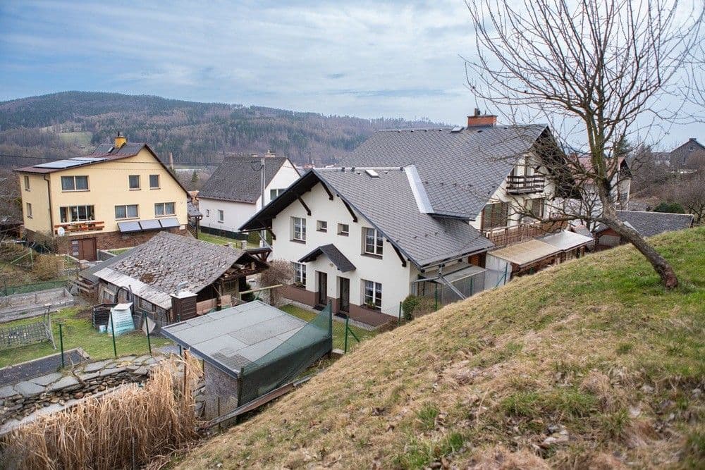 Prodej domu 340 m², pozemek 1.268 m², V Dolíku, Vrbno pod Pradědem, Moravskoslezský kraj Prodej domu 340 m², pozemek 1.268 m², V Dolíku, Vrbno pod Pradědem, Moravskoslezský kraj