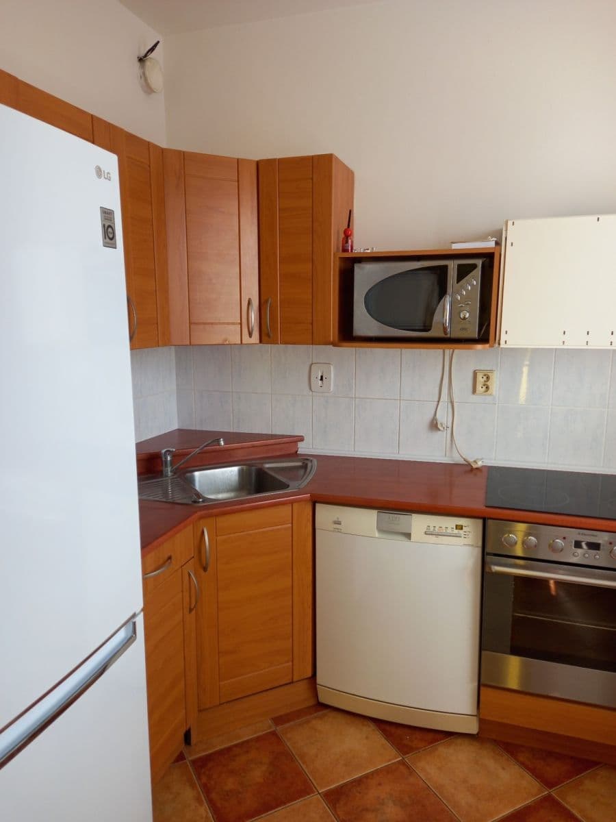 Pronájem bytu 1+kk 36 m², Čechova, Poděbrady, Středočeský kraj Pronájem bytu 1+kk 36 m², Čechova, Poděbrady, Středočeský kraj