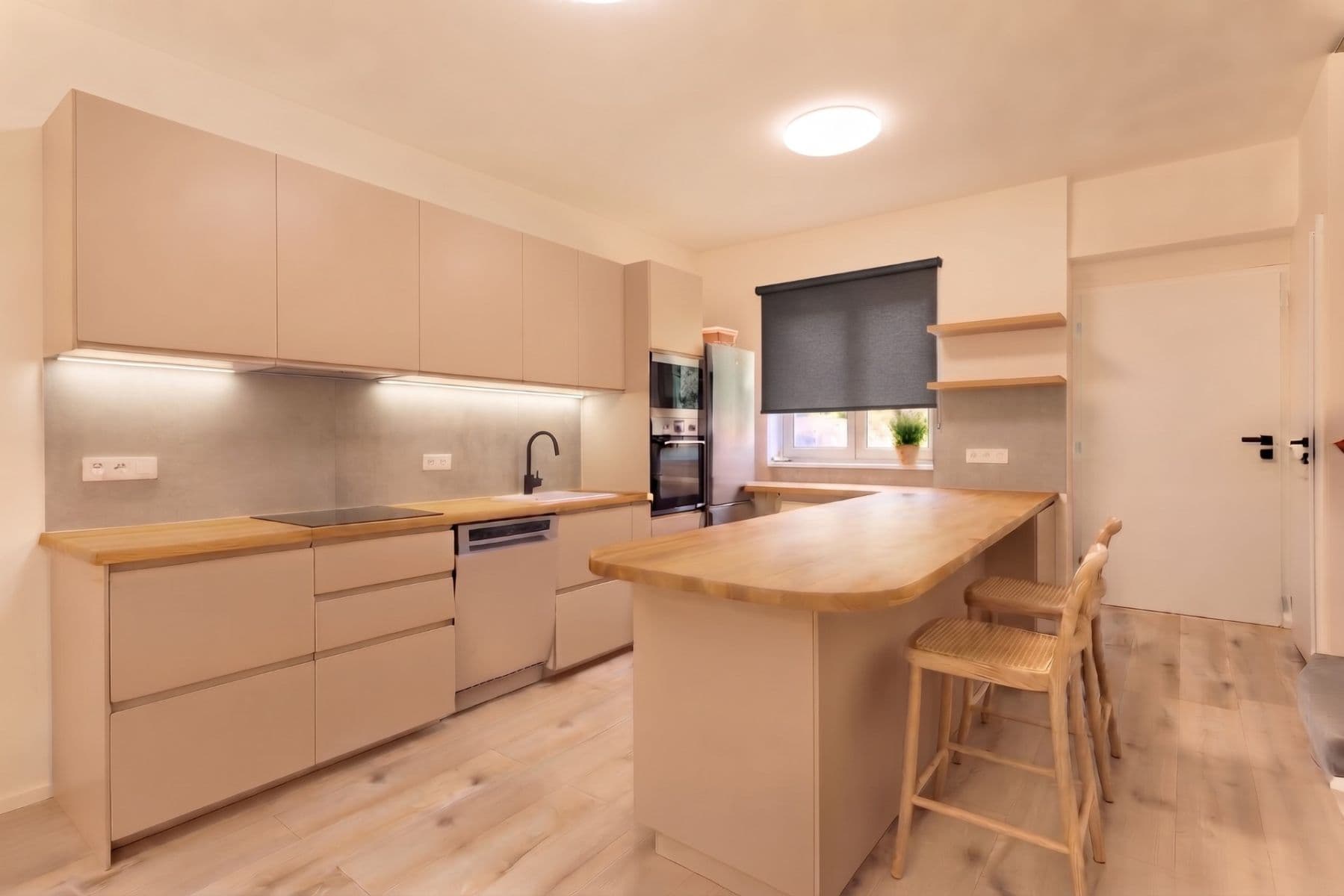 Prodej domu 150 m², pozemek 143 m², Slunečnicová, Praha, Praha Prodej domu 150 m², pozemek 143 m², Slunečnicová, Praha, Praha