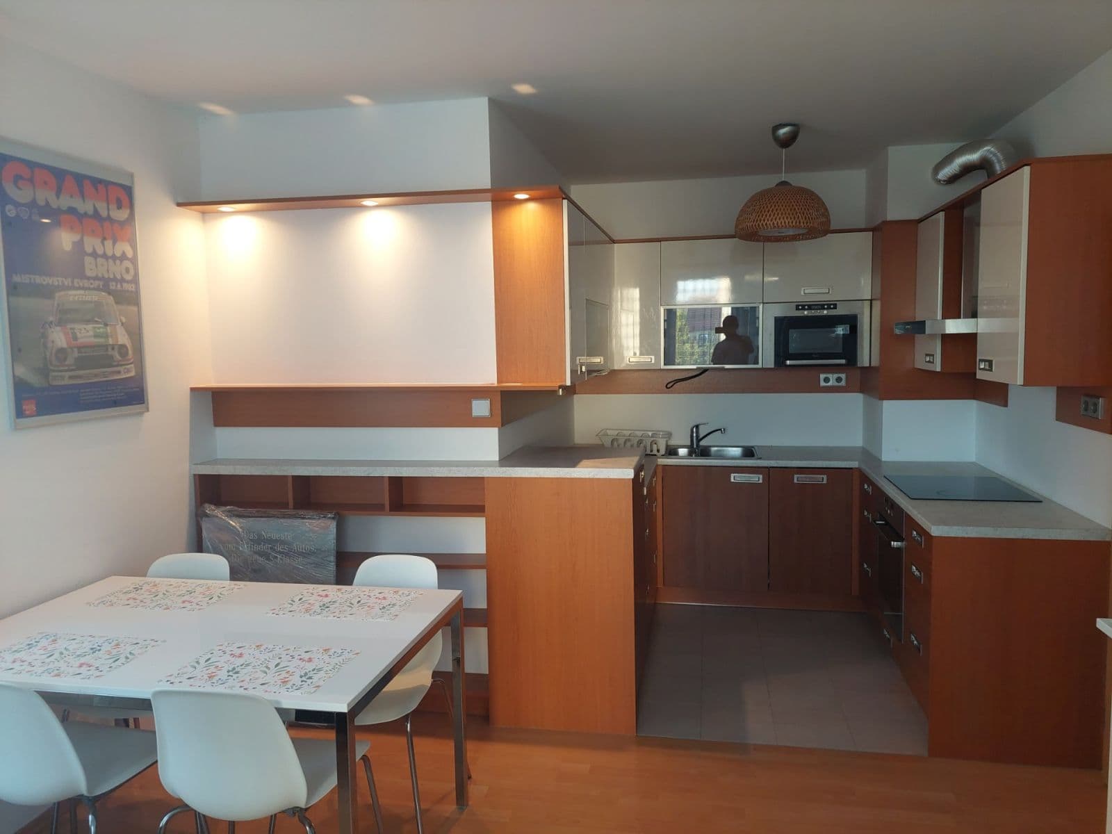 Pronájem bytu 2+kk 55 m², Smetáčkova, Praha, Praha Pronájem bytu 2+kk 55 m², Smetáčkova, Praha, Praha