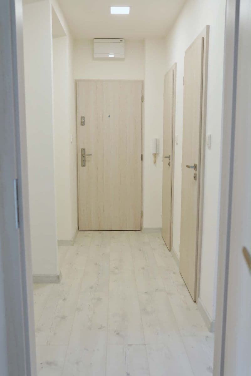 Pronájem bytu 2+1 55 m², Mendelova, Karviná, Moravskoslezský kraj Pronájem bytu 2+1 55 m², Mendelova, Karviná, Moravskoslezský kraj