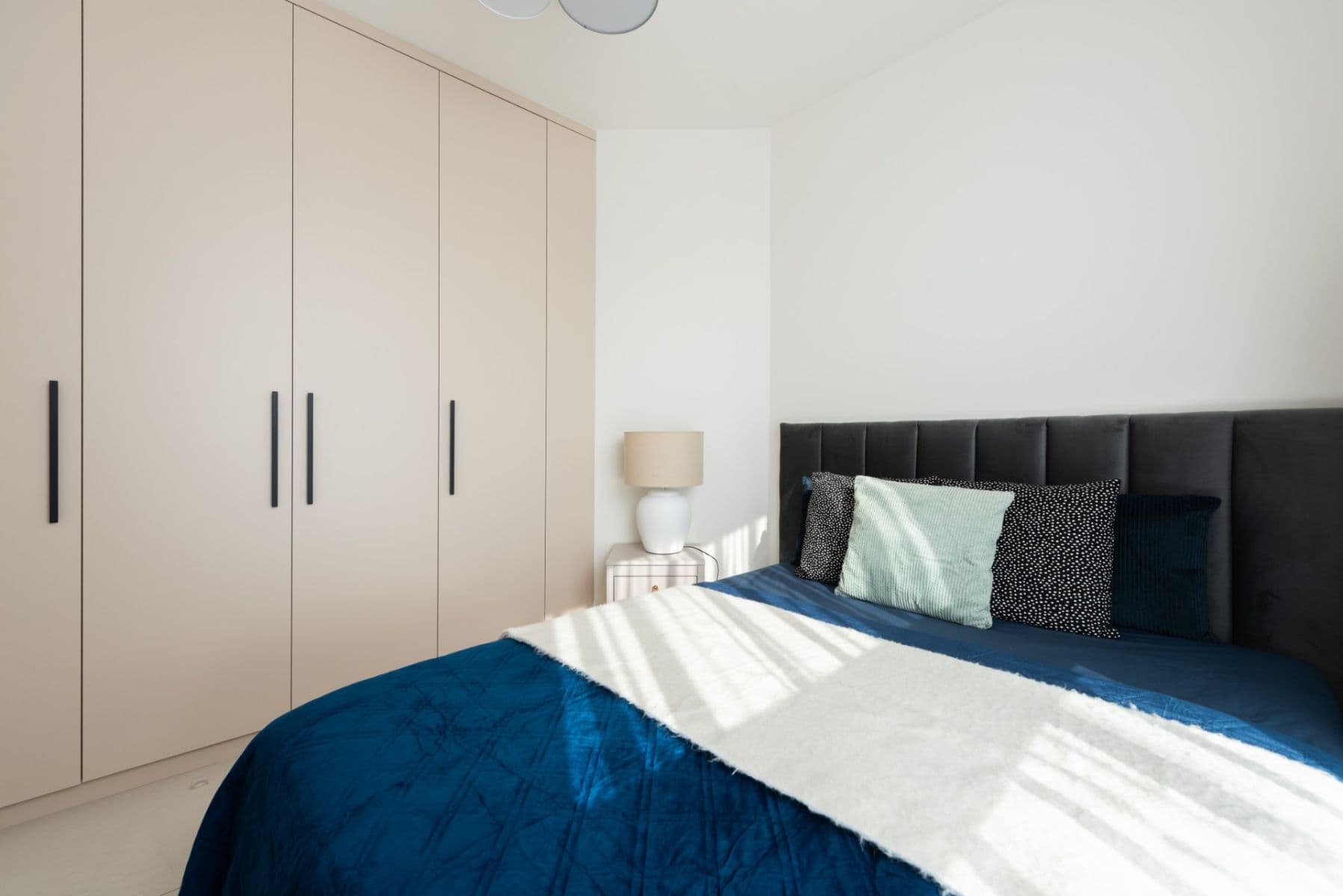 Pronájem bytu 2+kk 39 m², Krymská, Praha, Praha Pronájem bytu 2+kk 39 m², Krymská, Praha, Praha