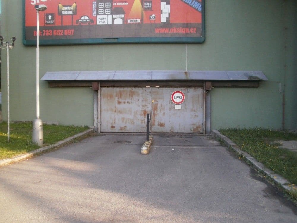 Pronájem garáže 14 m², Praha, Praha Pronájem garáže 14 m², Praha, Praha