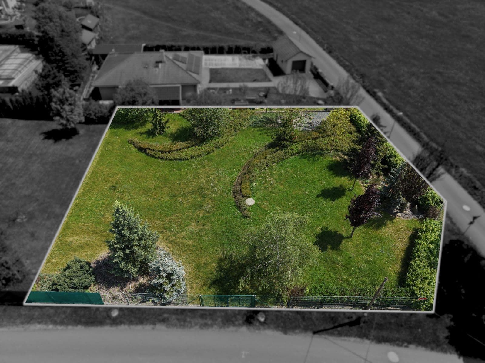 Prodej pozemku 1.101 m², Vilová, Nový Knín, Středočeský kraj Prodej pozemku 1.101 m², Vilová, Nový Knín, Středočeský kraj