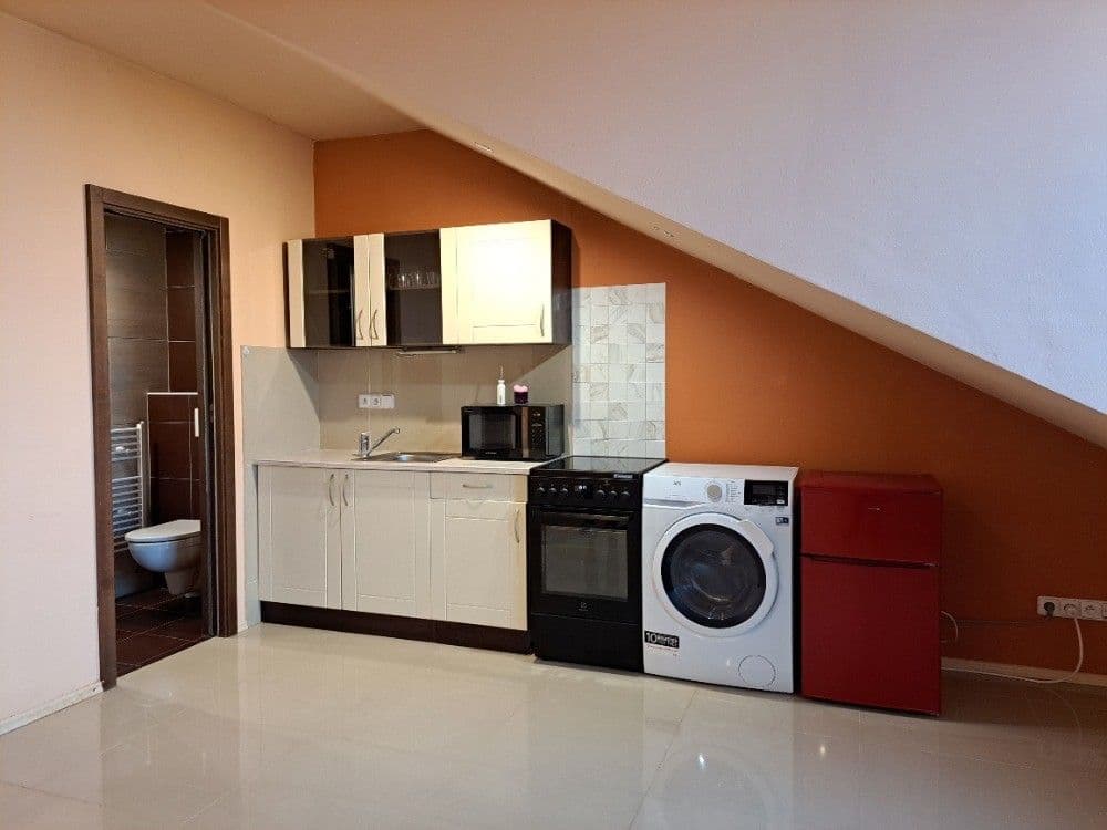 Pronájem bytu 1+kk 24 m², Na Radosti, Praha, Praha Pronájem bytu 1+kk 24 m², Na Radosti, Praha, Praha