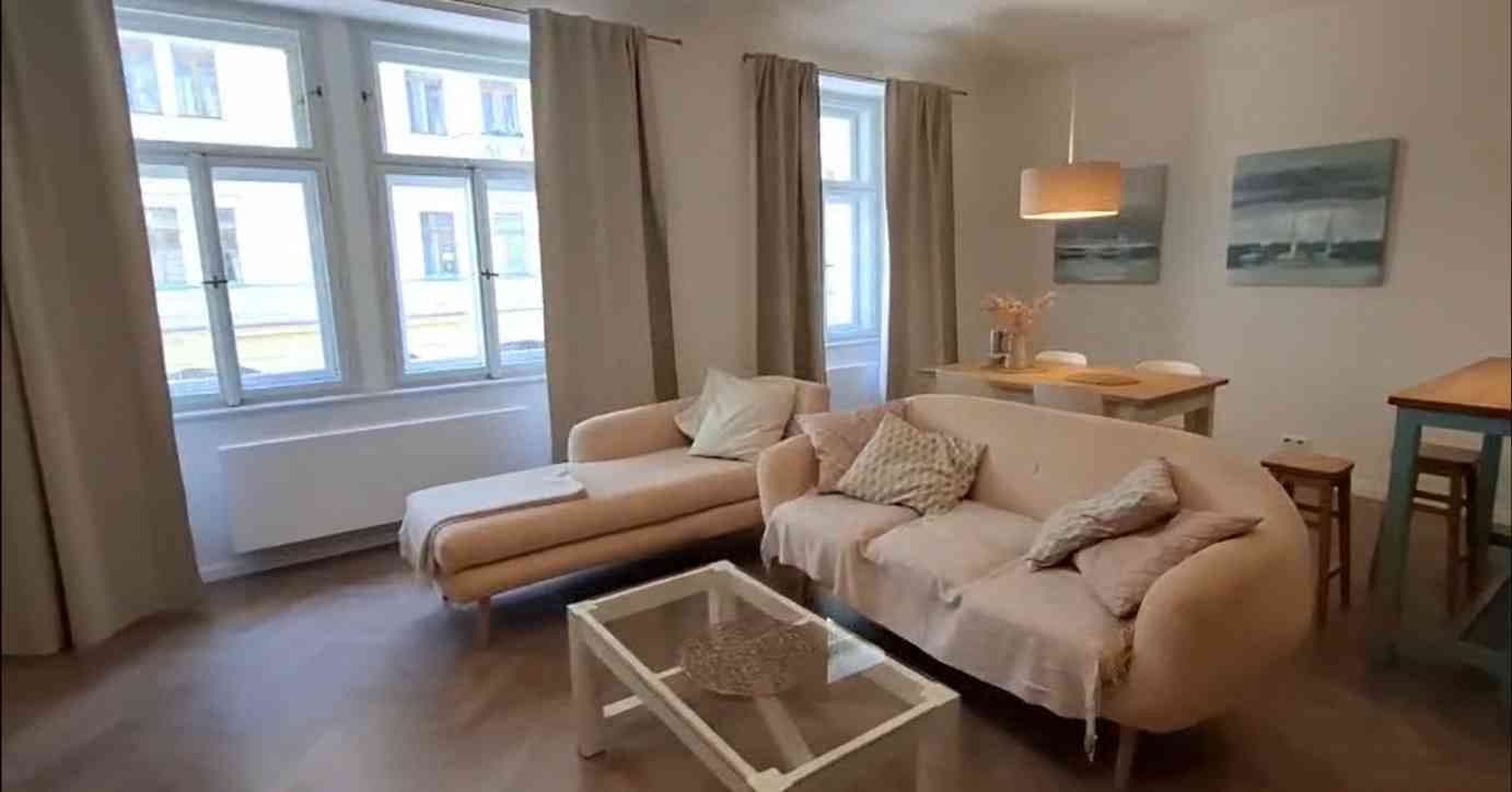 Pronájem bytu 2+kk 84 m², Valentinská, Praha, Praha Pronájem bytu 2+kk 84 m², Valentinská, Praha, Praha