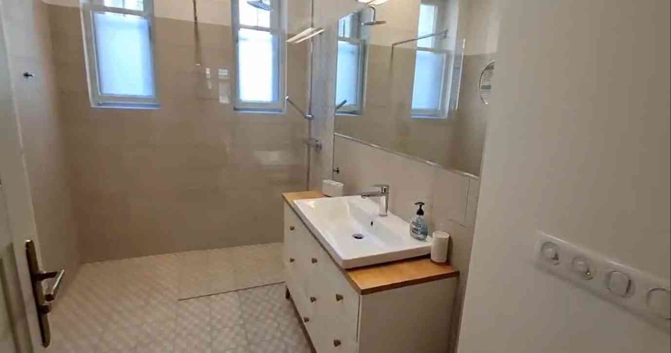 Pronájem bytu 2+kk 84 m², Valentinská, Praha, Praha Pronájem bytu 2+kk 84 m², Valentinská, Praha, Praha