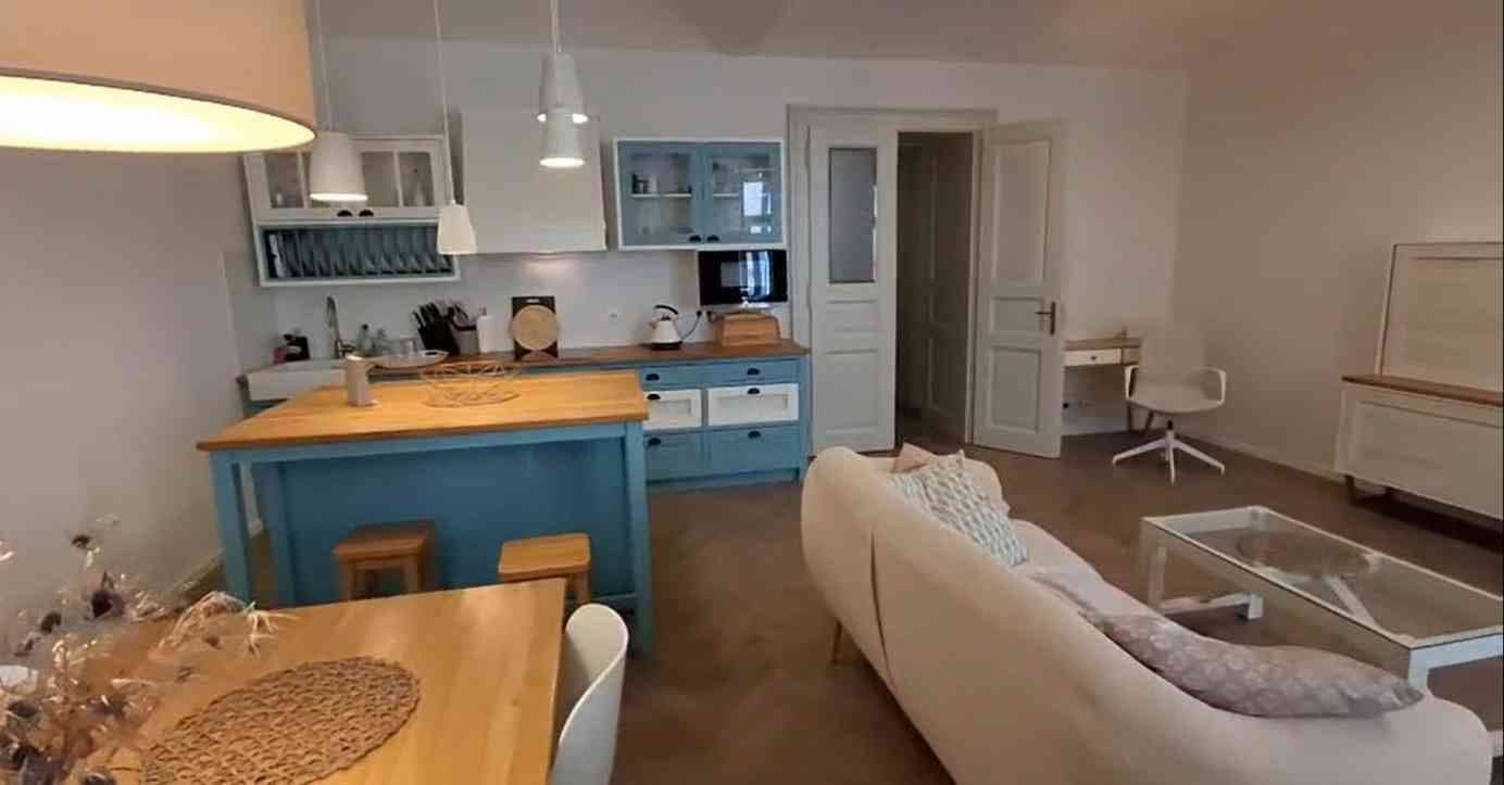 Pronájem bytu 2+kk 84 m², Valentinská, Praha, Praha Pronájem bytu 2+kk 84 m², Valentinská, Praha, Praha