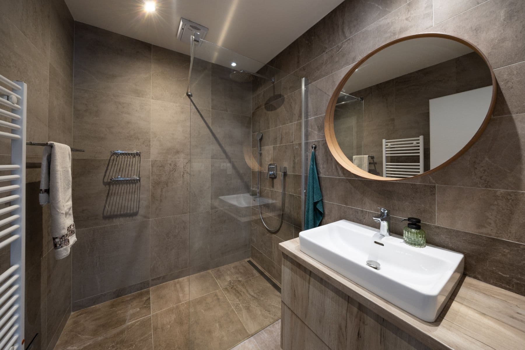 Pronájem bytu 3+1 83 m², Polianky, Dúbravka, Bratislavský kraj Pronájem bytu 3+1 83 m², Polianky, Dúbravka, Bratislavský kraj