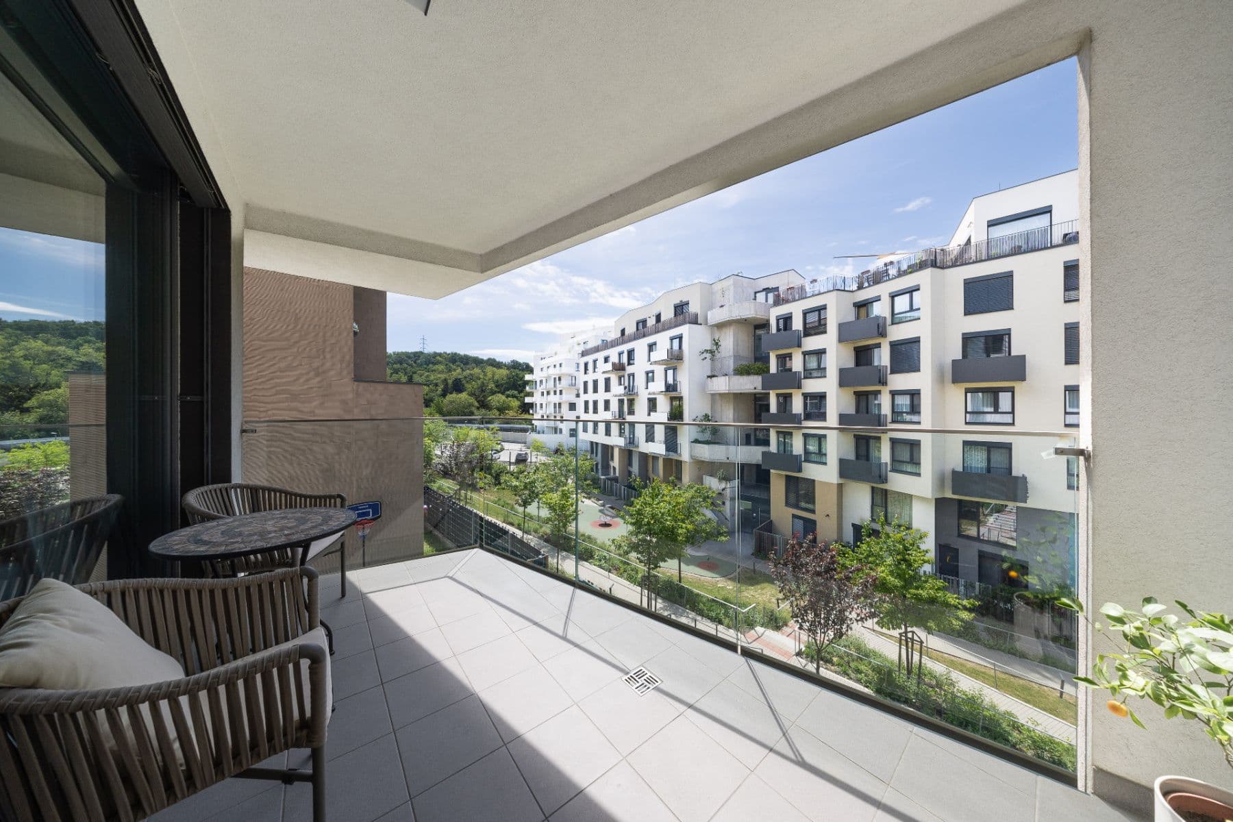 Pronájem bytu 3+1 83 m², Polianky, Dúbravka, Bratislavský kraj Pronájem bytu 3+1 83 m², Polianky, Dúbravka, Bratislavský kraj