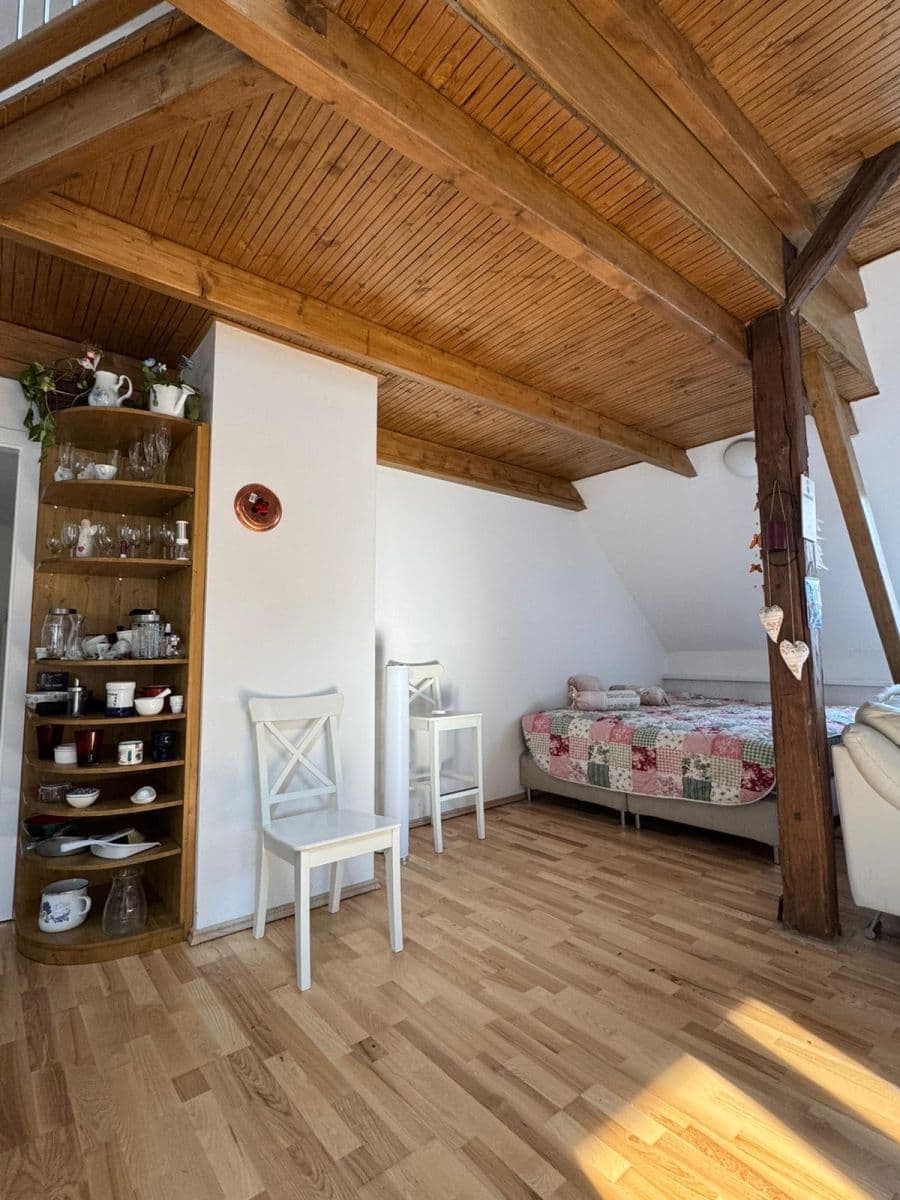 Prodej domu 320 m², pozemek 1.000 m², Jílové u Prahy, Středočeský kraj Prodej domu 320 m², pozemek 1.000 m², Jílové u Prahy, Středočeský kraj