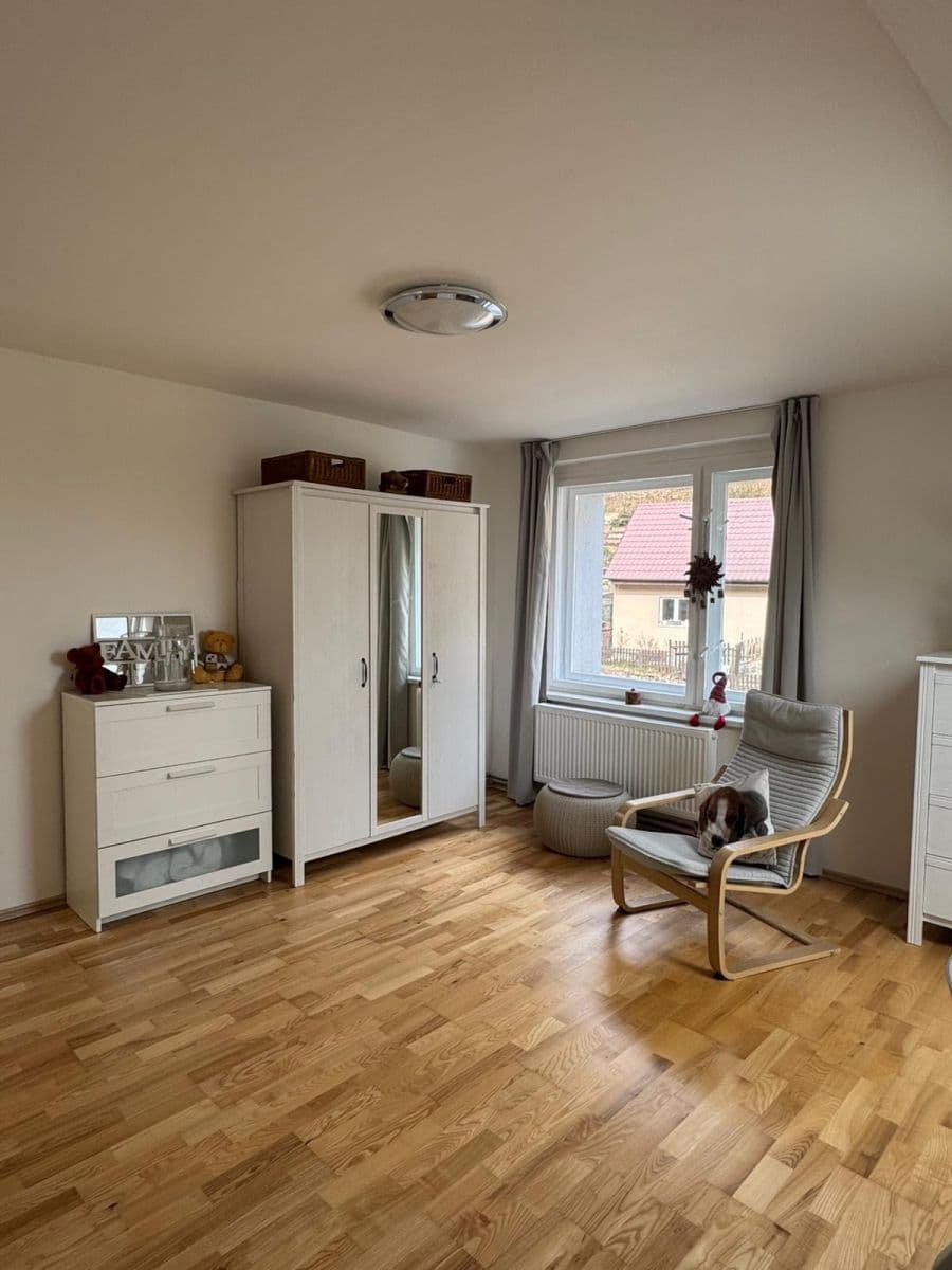 Prodej domu 320 m², pozemek 1.000 m², Jílové u Prahy, Středočeský kraj Prodej domu 320 m², pozemek 1.000 m², Jílové u Prahy, Středočeský kraj