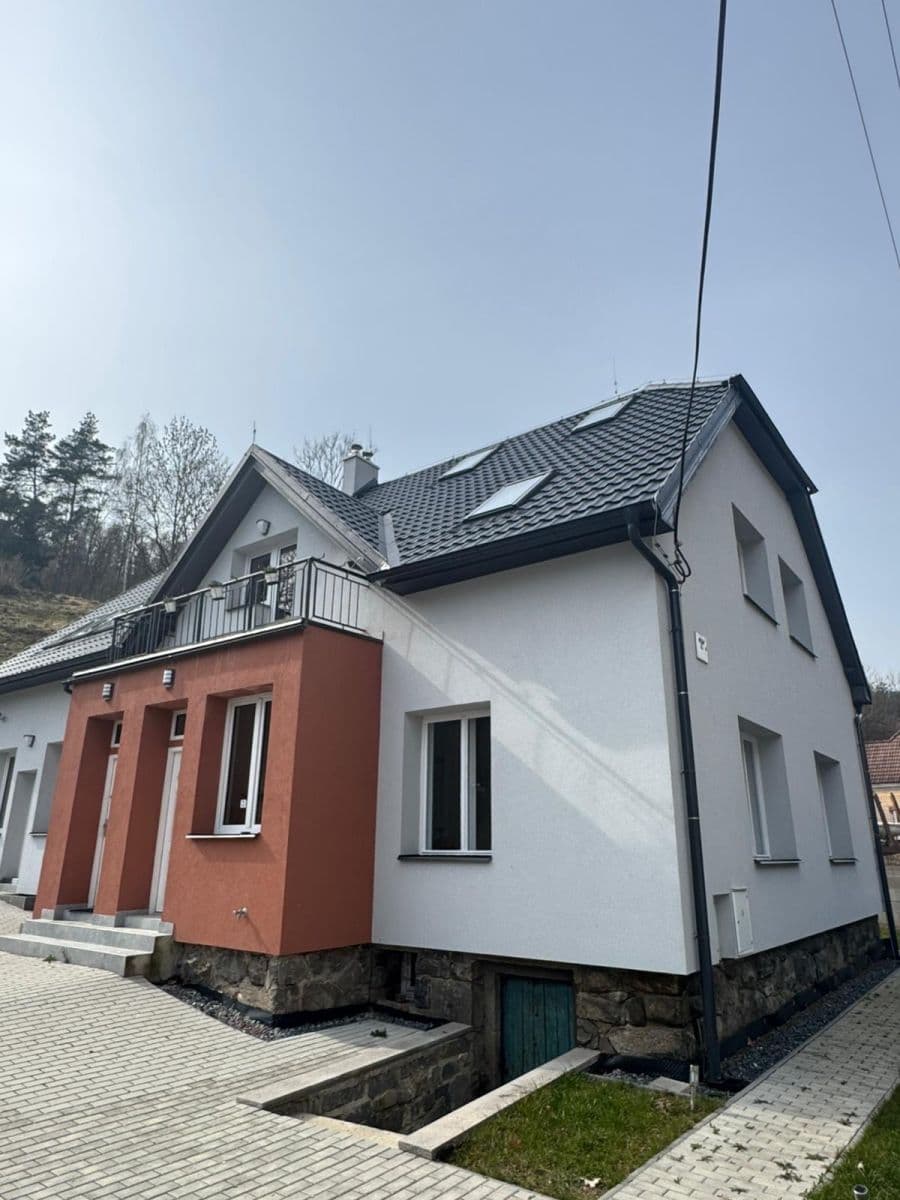 Prodej domu 320 m², pozemek 1.000 m², Jílové u Prahy, Středočeský kraj Prodej domu 320 m², pozemek 1.000 m², Jílové u Prahy, Středočeský kraj