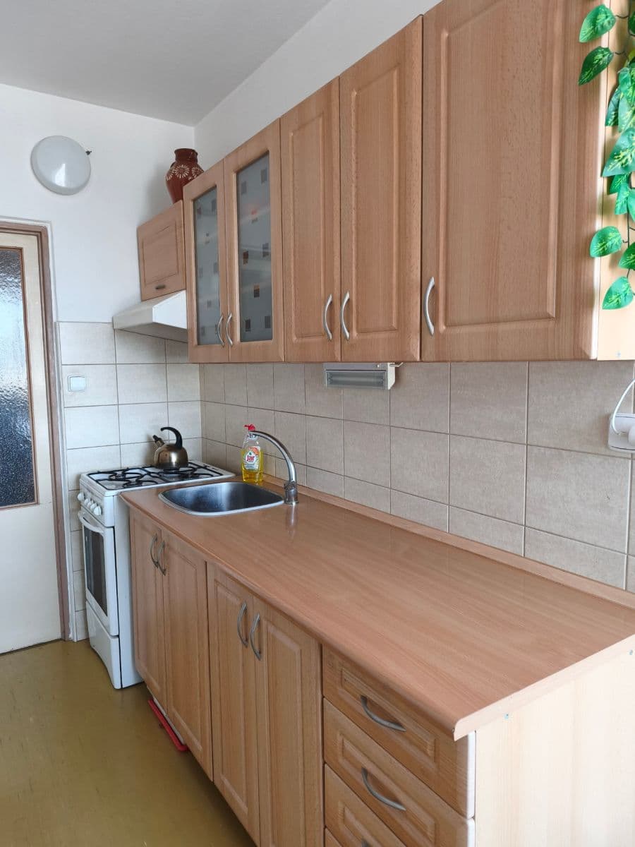 Prodej bytu 3+1 69 m², Sadová, Hodonín, Jihomoravský kraj Prodej bytu 3+1 69 m², Sadová, Hodonín, Jihomoravský kraj