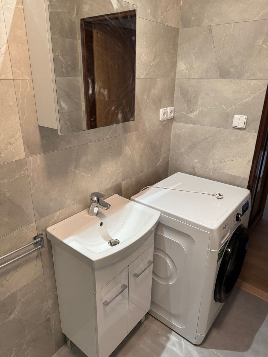 Prodej bytu 1+1 36 m², Komenského, Nový Jičín, Moravskoslezský kraj Prodej bytu 1+1 36 m², Komenského, Nový Jičín, Moravskoslezský kraj