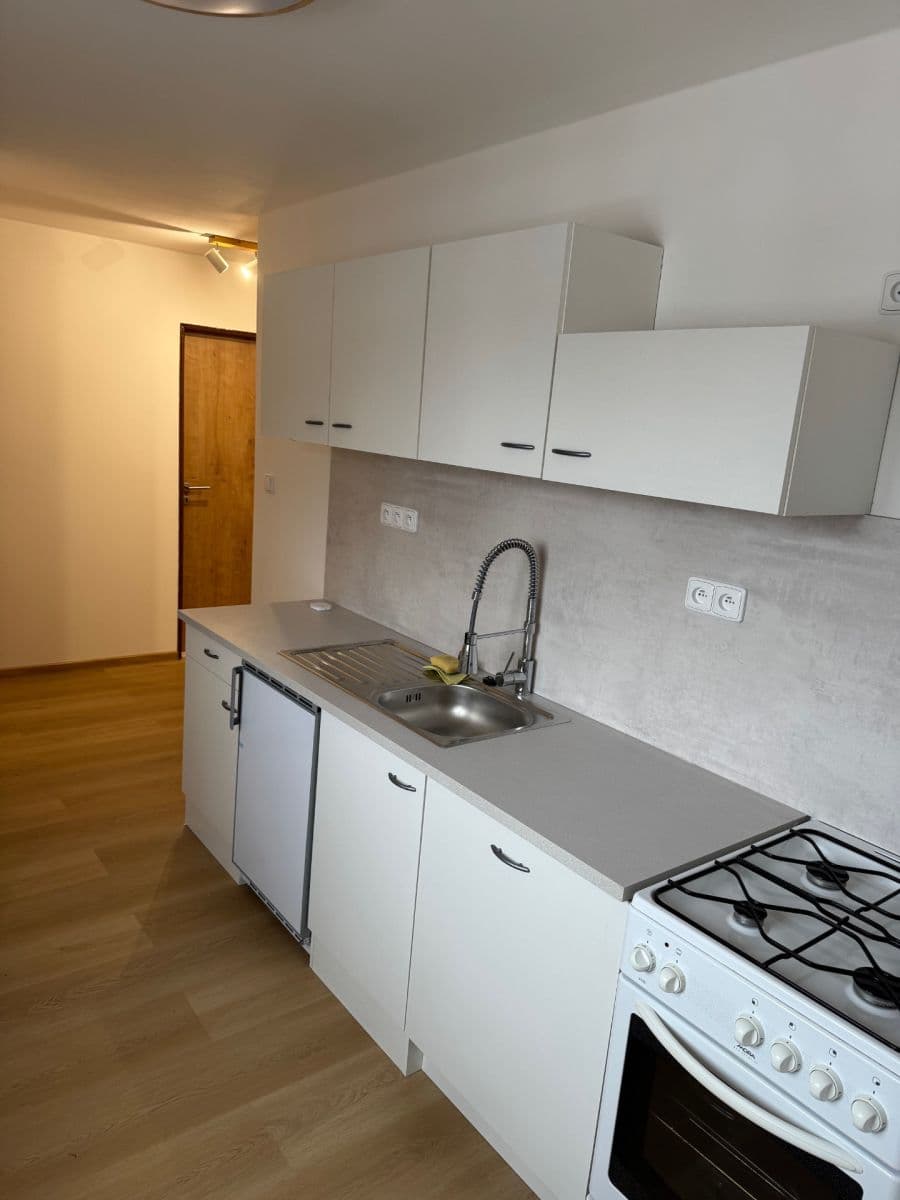 Prodej bytu 1+1 36 m², Komenského, Nový Jičín, Moravskoslezský kraj Prodej bytu 1+1 36 m², Komenského, Nový Jičín, Moravskoslezský kraj