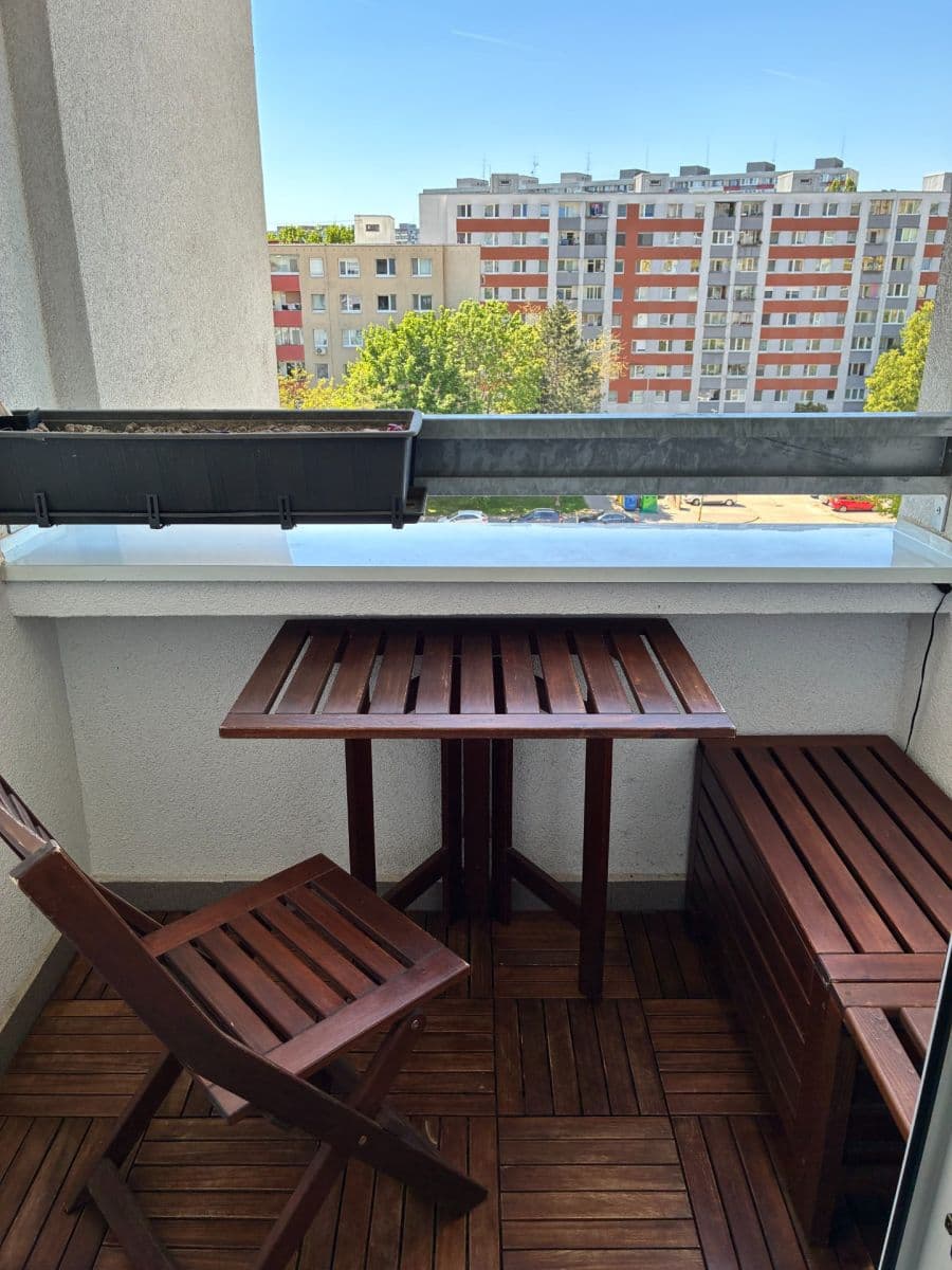 Prodej bytu 3+1 74 m², Hrobákova, Petržalka, Bratislavský kraj Prodej bytu 3+1 74 m², Hrobákova, Petržalka, Bratislavský kraj