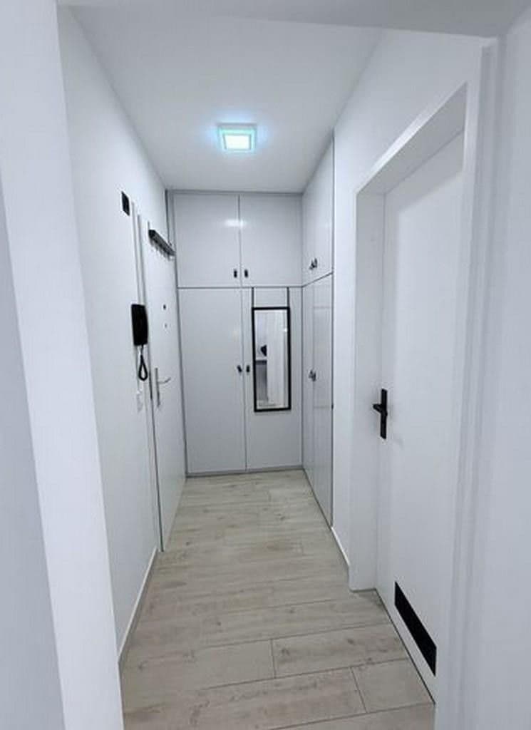 Pronájem bytu 2+1 55 m², Max-Beer-Str. 9, Berlin, Berlín Pronájem bytu 2+1 55 m², Max-Beer-Str. 9, Berlin, Berlín