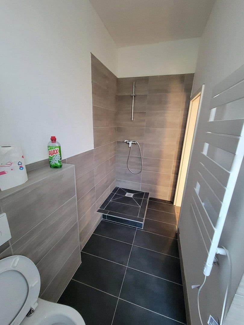 Pronájem bytu 3+1 85 m², Kölnstraße 176, Brühl, Severní Porýní-Vestfálsko Pronájem bytu 3+1 85 m², Kölnstraße 176, Brühl, Severní Porýní-Vestfálsko