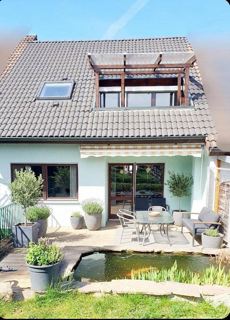 Prodej domu 99 m², pozemek 292 m², Öhringen, Bádensko-Württembersko Prodej domu 99 m², pozemek 292 m², Öhringen, Bádensko-Württembersko